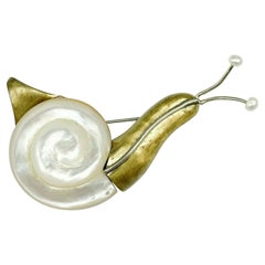 Designer Signed Fabrice Paris Mother Pearl Brass Snail Gold Tone Brooch Pin 