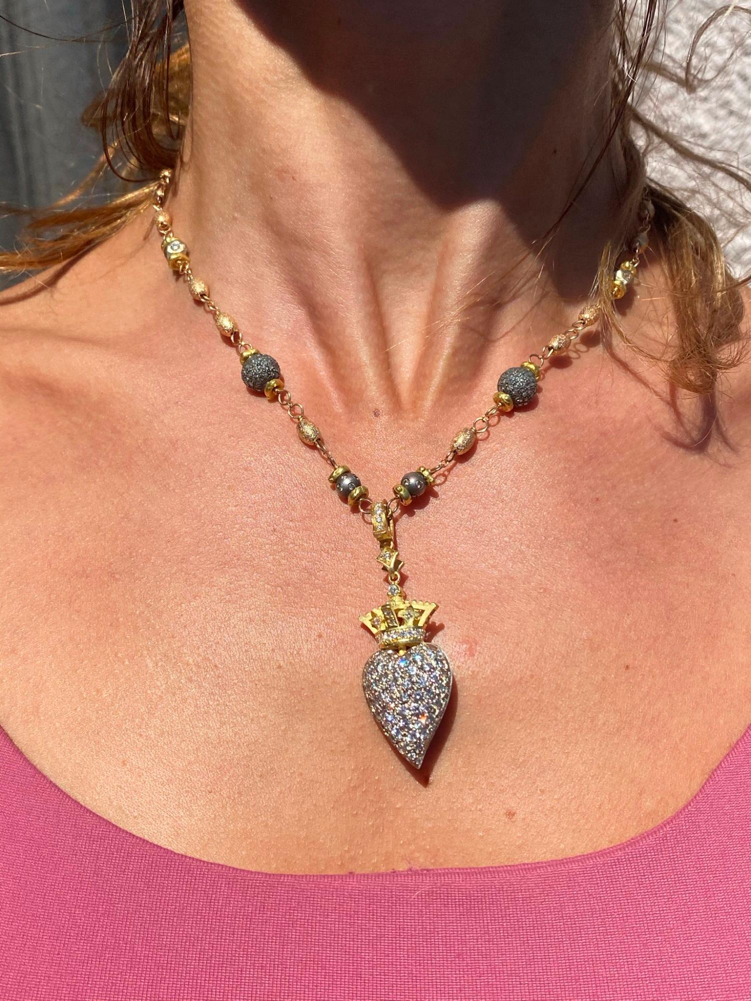 Designer Signed Kisum Heart Crown Pave Diamond 18K Multicolor Gold Necklace In Excellent Condition For Sale In Woodland Hills, CA