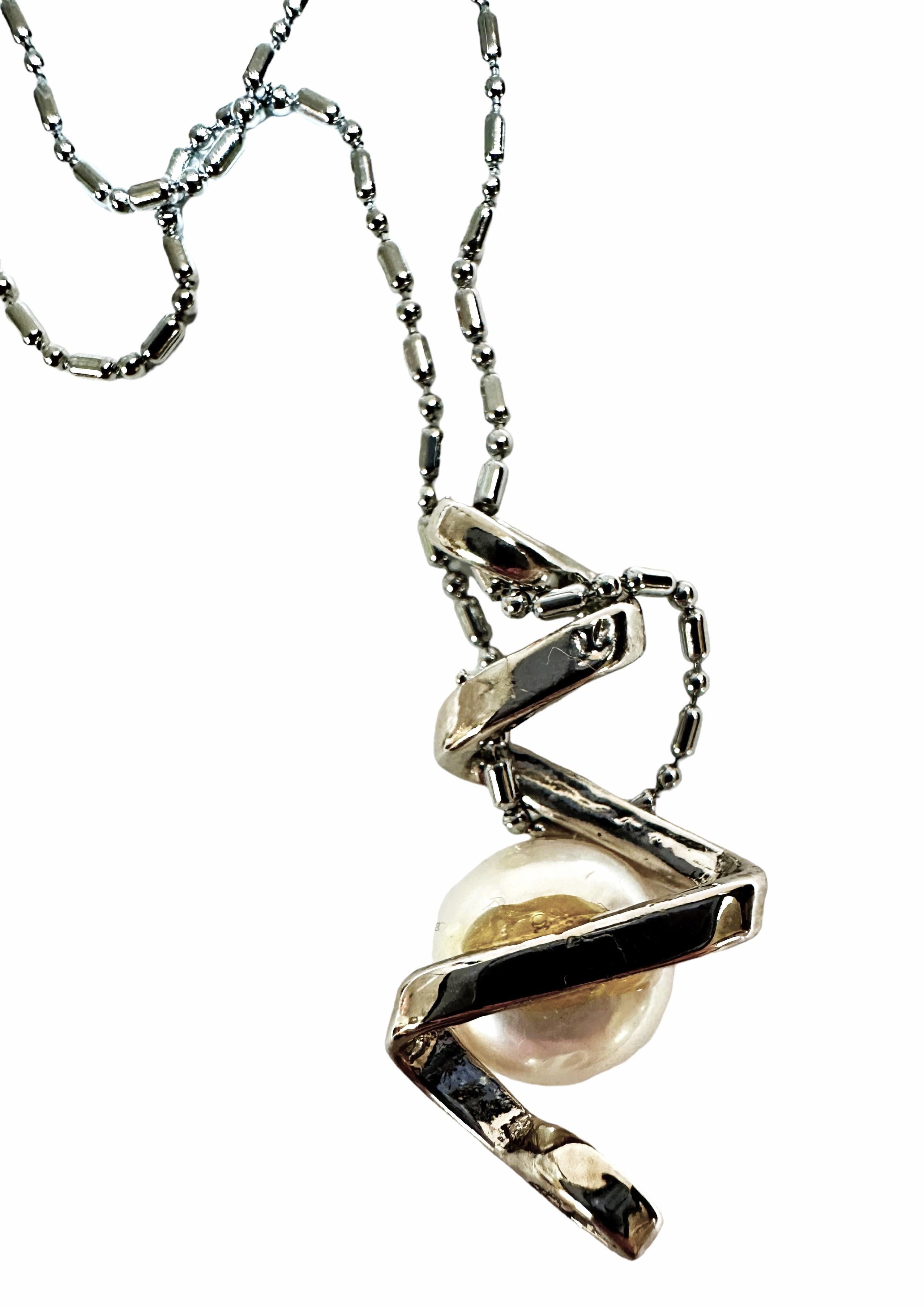 Designer Sterling Silver & Pearl Pendant Necklace 16 Inches For Sale 1