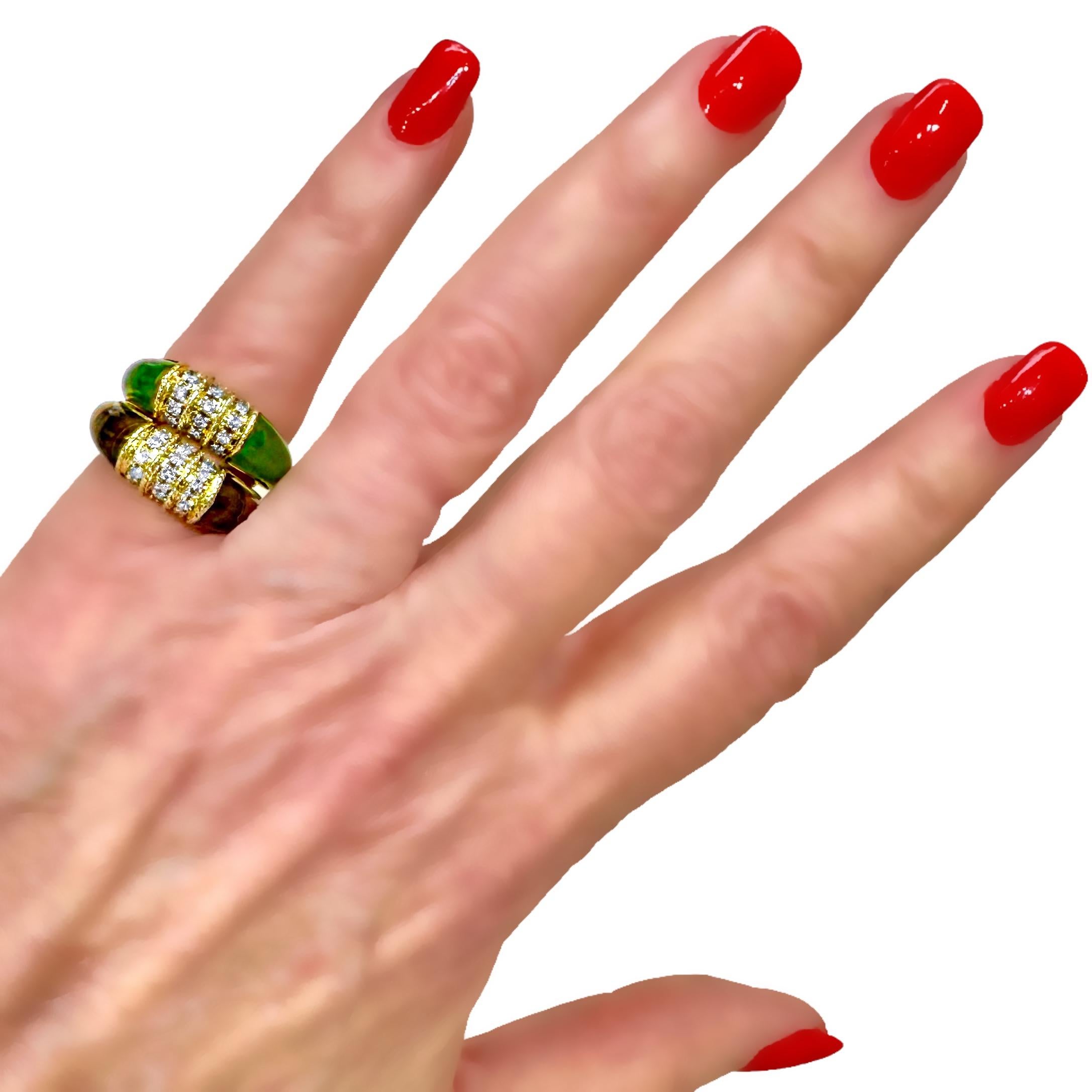 Paar Stapelringe aus Gelbgold, Diamanten und Hartstein im Designer-Stil 4