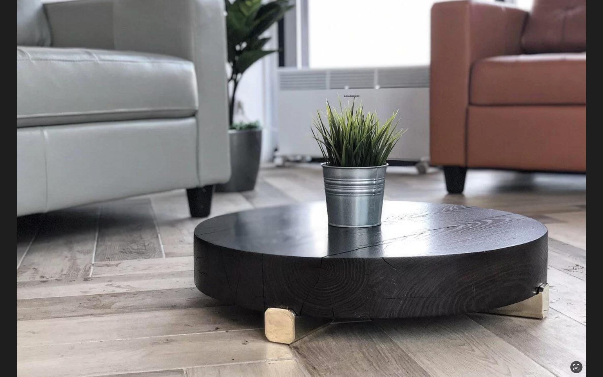 An oak coffee table will perfectly fit into the interior for people who appreciate the subtlety of the beauty of nature.
Diameter 60cm.
Brass base.
Height 15cm.
Gift,stylish table,table as a gift,small table,gift for parents,gift for