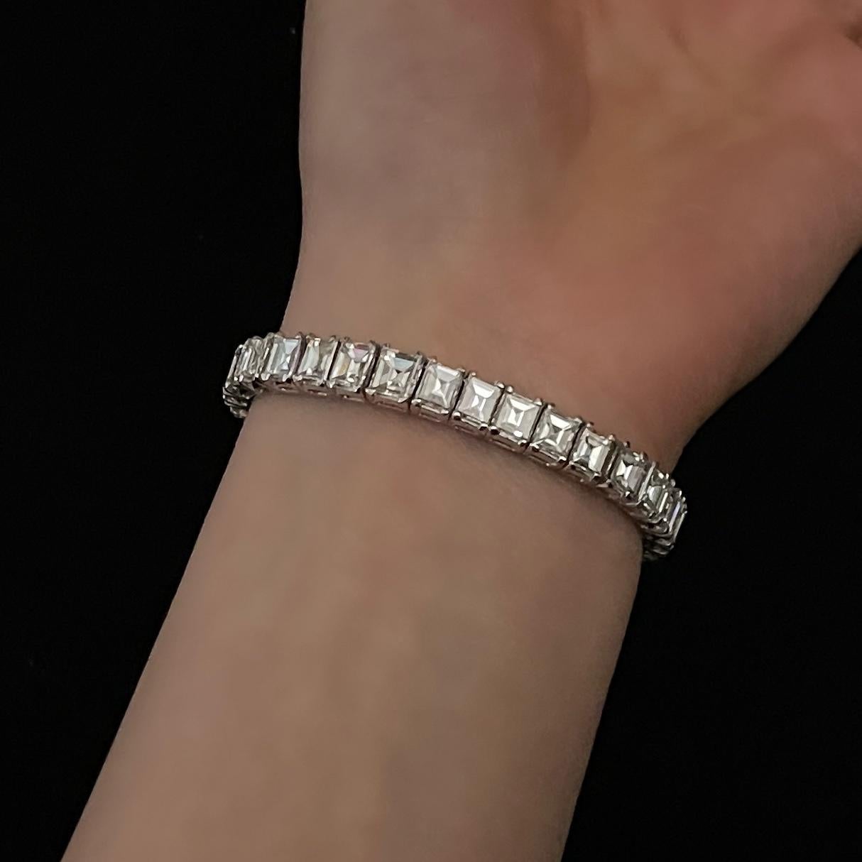 Designer-Tennisarmband mit 39 Diamanten, DIF-Qualität, 36 Karat im Angebot 1