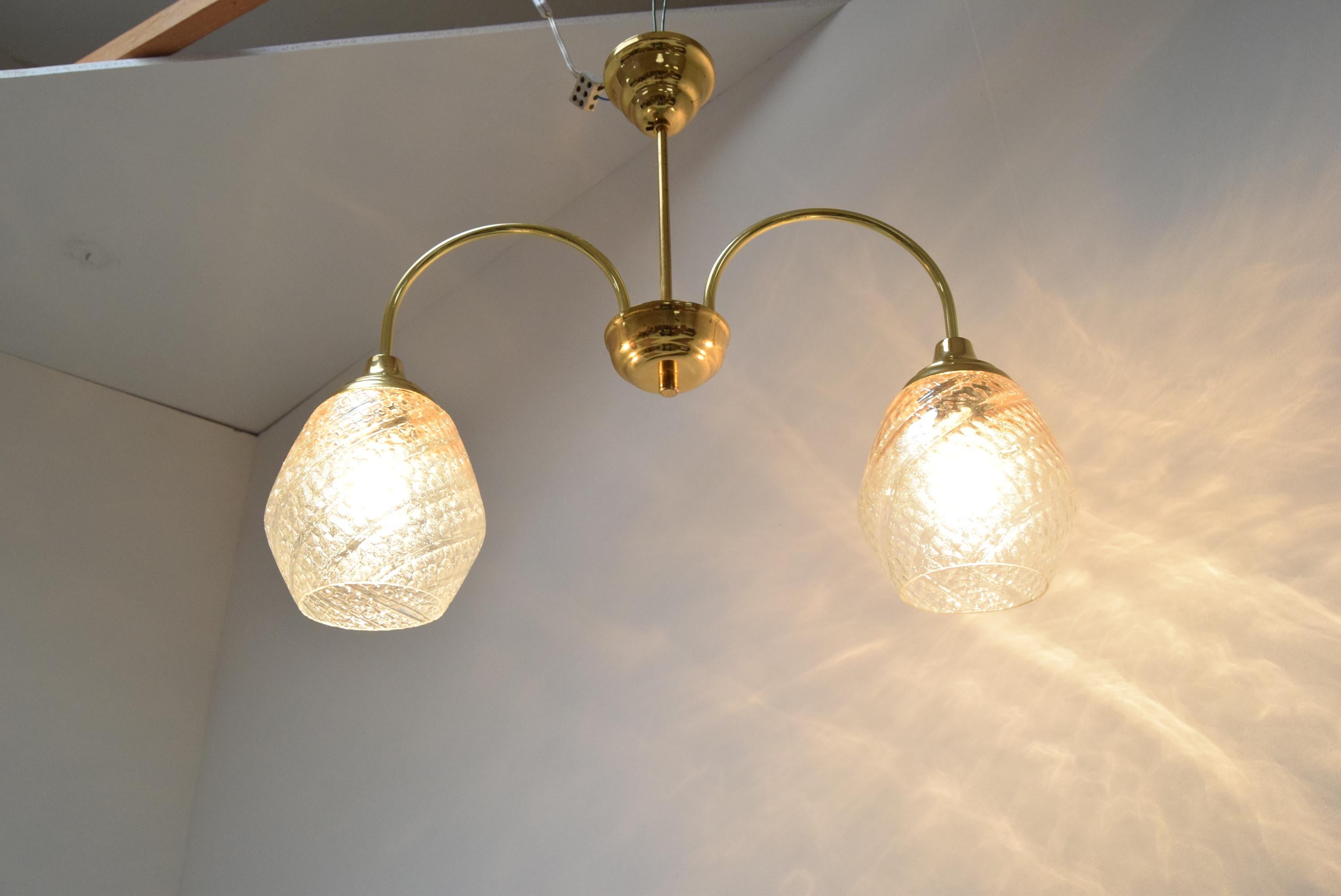 Ottone Lampadario vintage di design, anni '70. in vendita