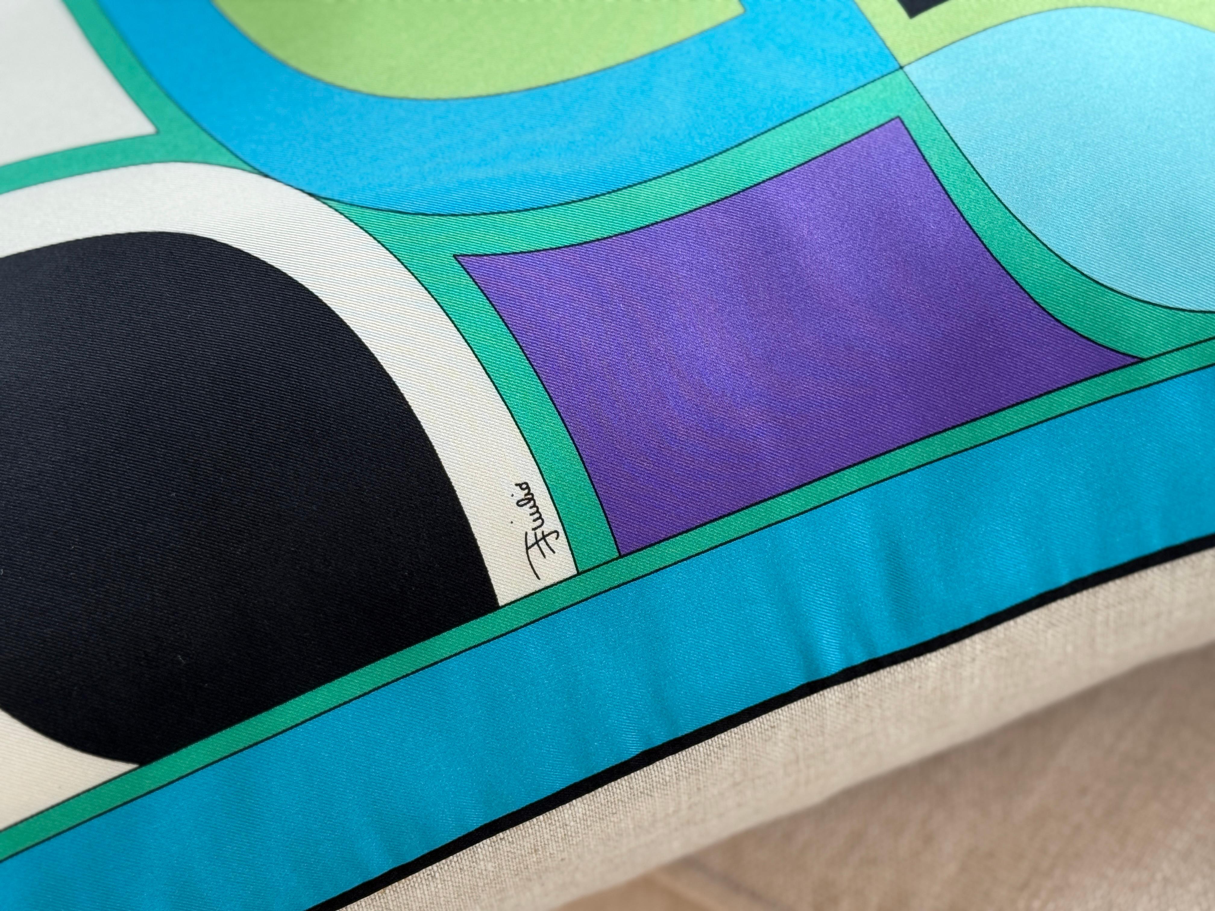 XX secolo Designer Vintage Pucci Foulard Cuscino in lino irlandese Greene & Greene in vendita