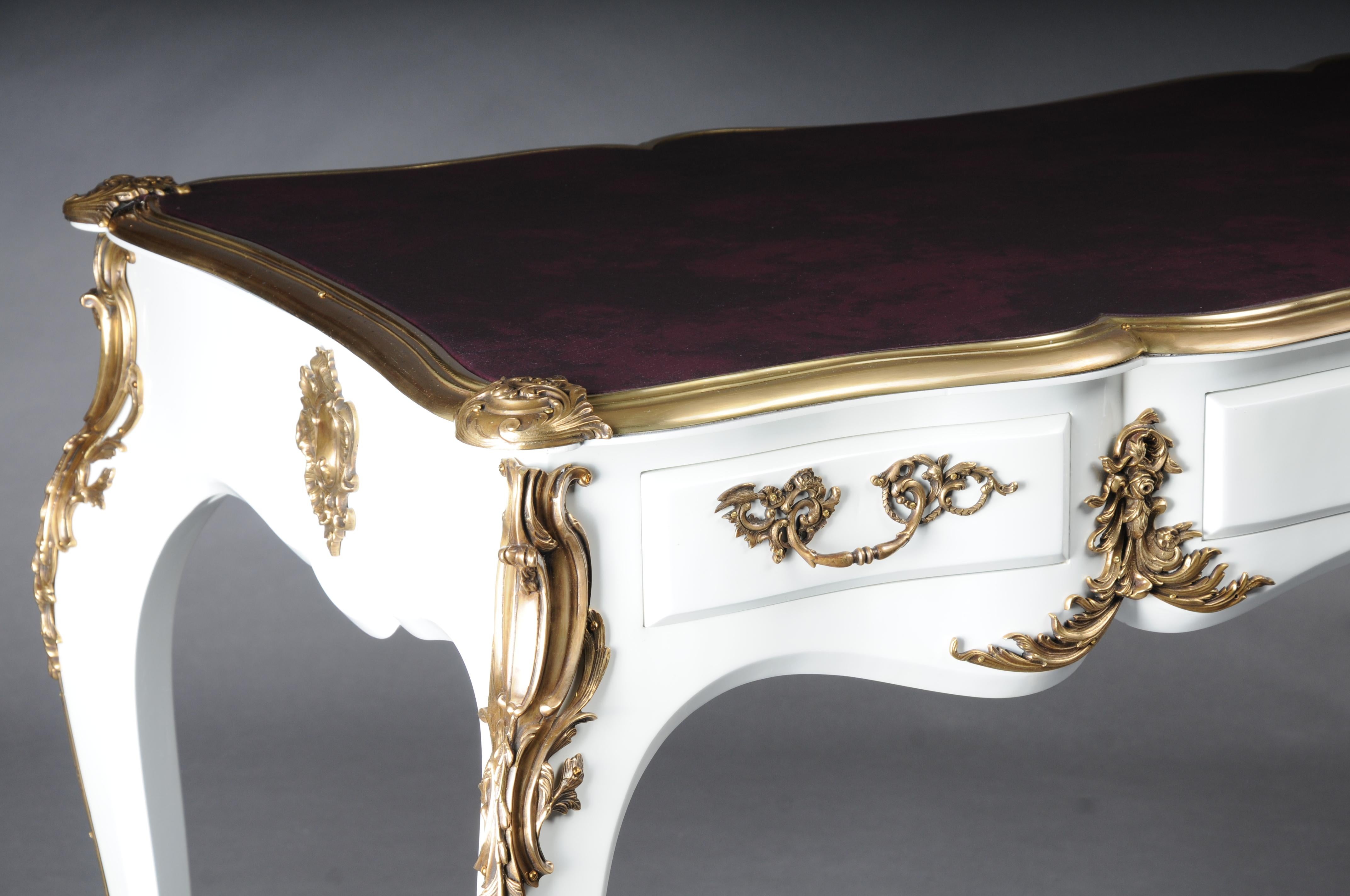 Bureau design/Bureau Plat en style Louis XV, blanc brillant et or en vente 10