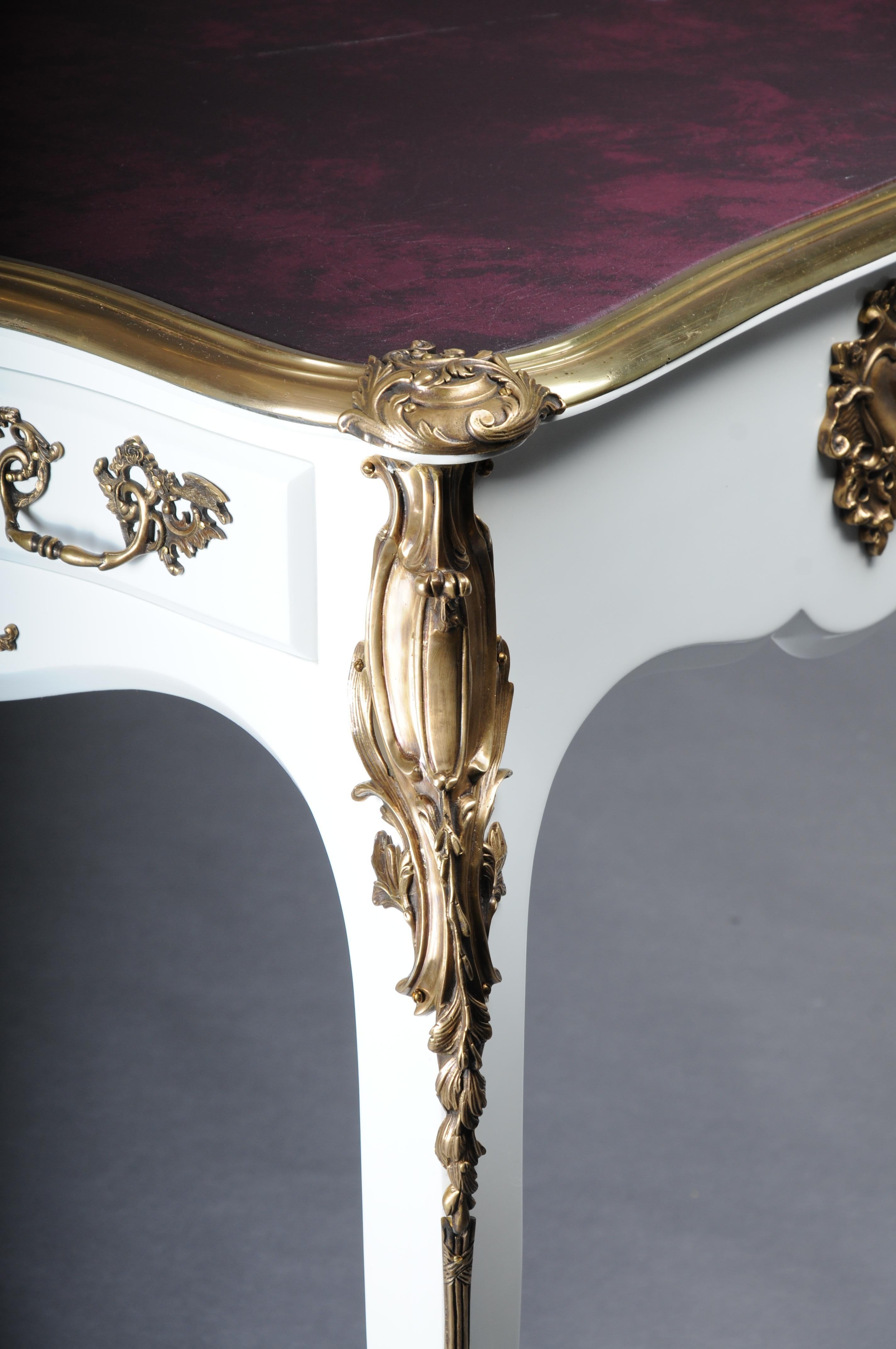 Bureau design/Bureau Plat en style Louis XV, blanc brillant et or en vente 12
