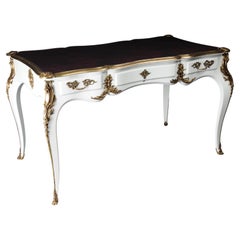 Escritorio/bureau de diseño Plat en estilo Luis XV, blanco y dorado de alto brillo