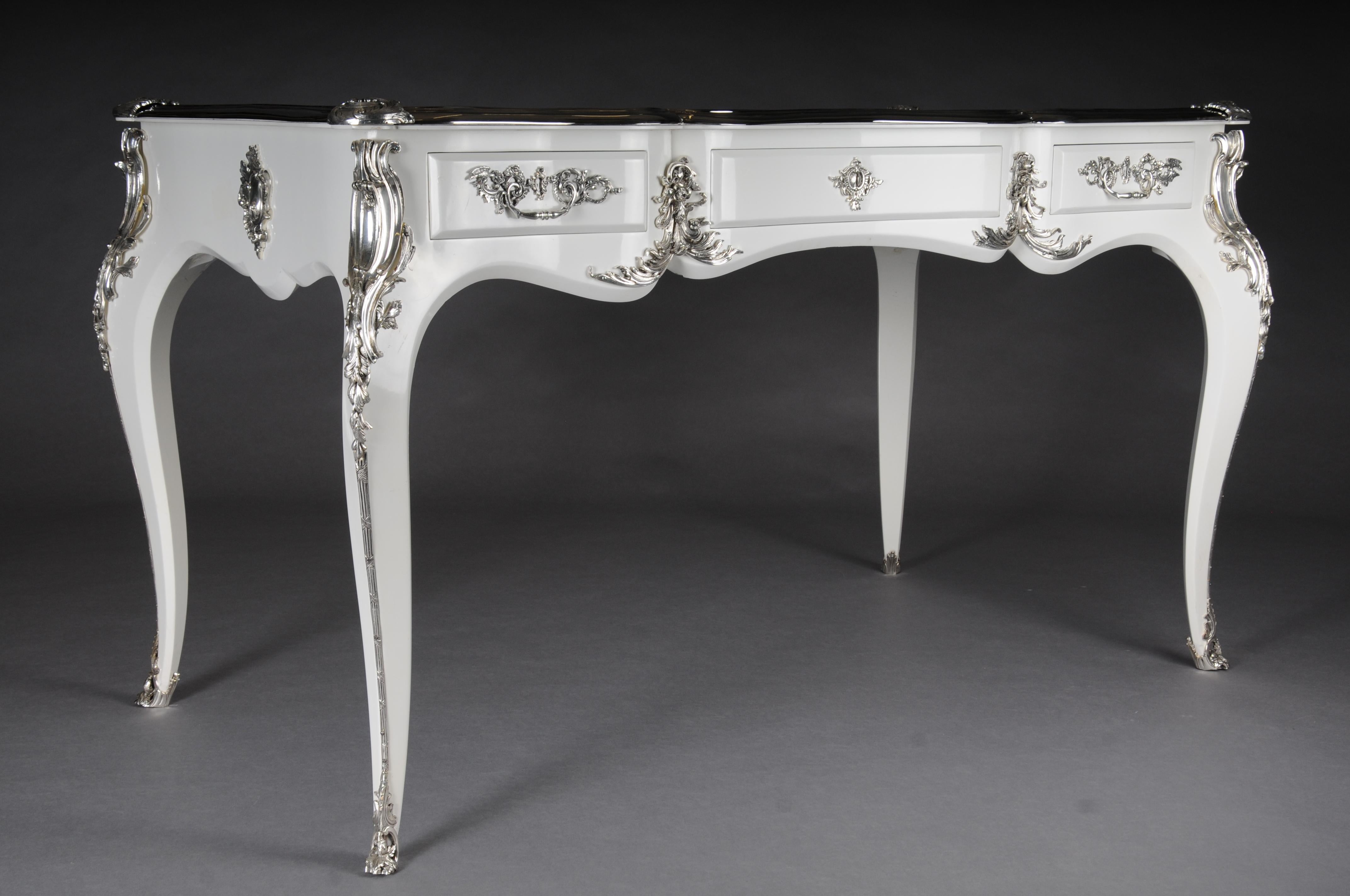 Designer-Schreibtisch/Bureau-Teller im Louis-XV-Stil, hochglänzend Weiß und Silber im Angebot 3