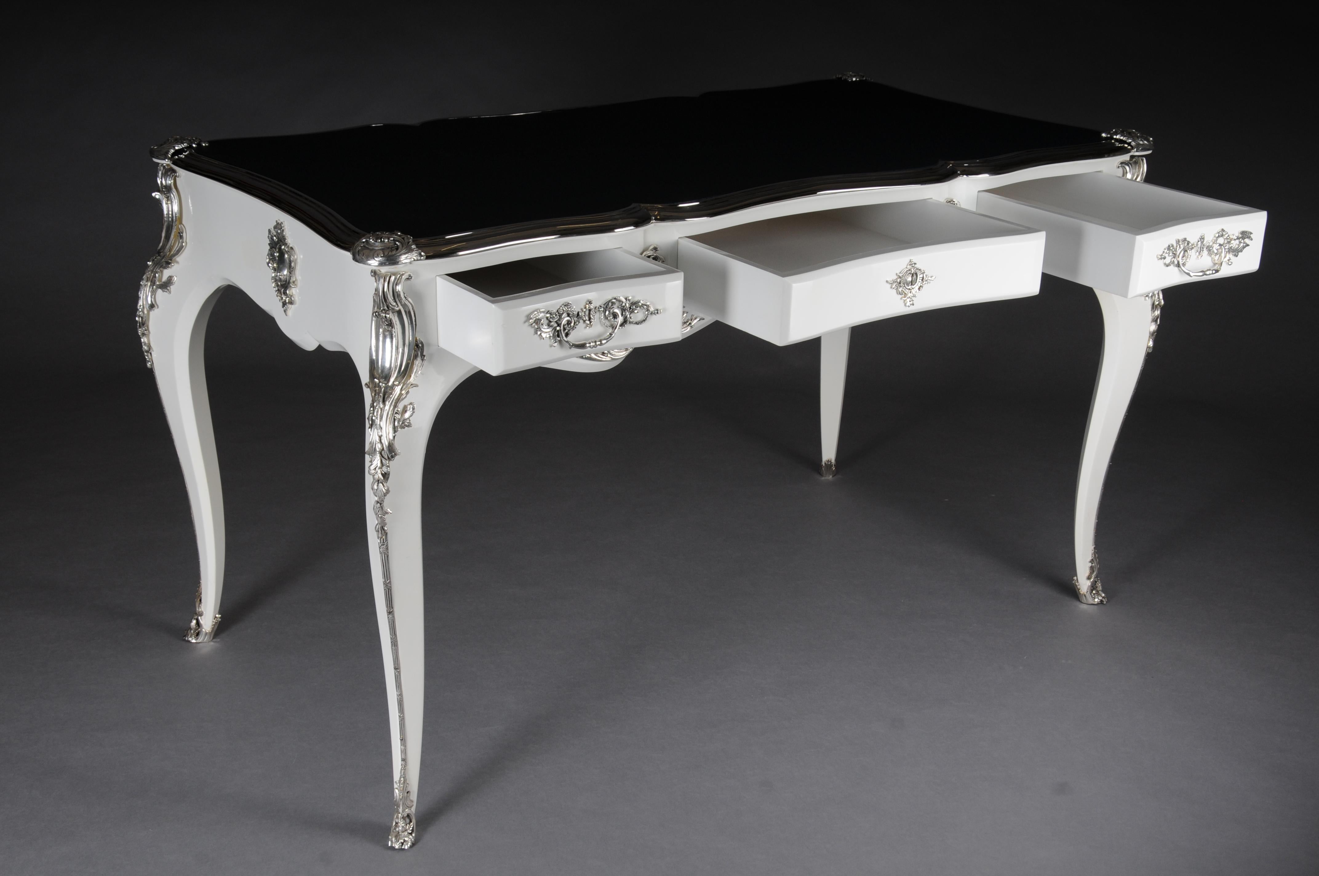 Designer-Schreibtisch/Bureau-Teller im Louis-XV-Stil, hochglänzend Weiß und Silber im Angebot 4