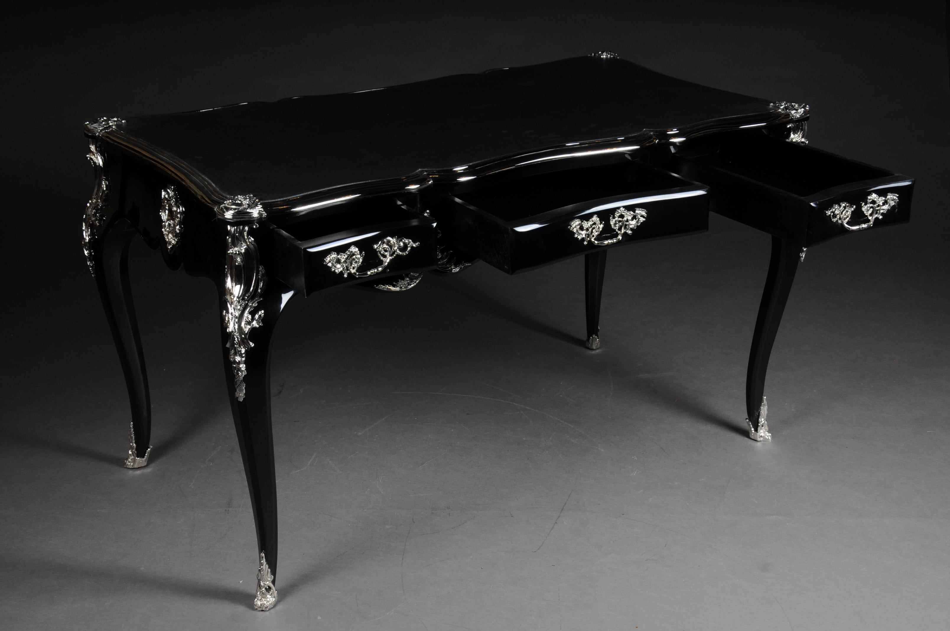 French Designer Writing Desk / Bureau Plat in Louis XV Style, Piano Black For Sale