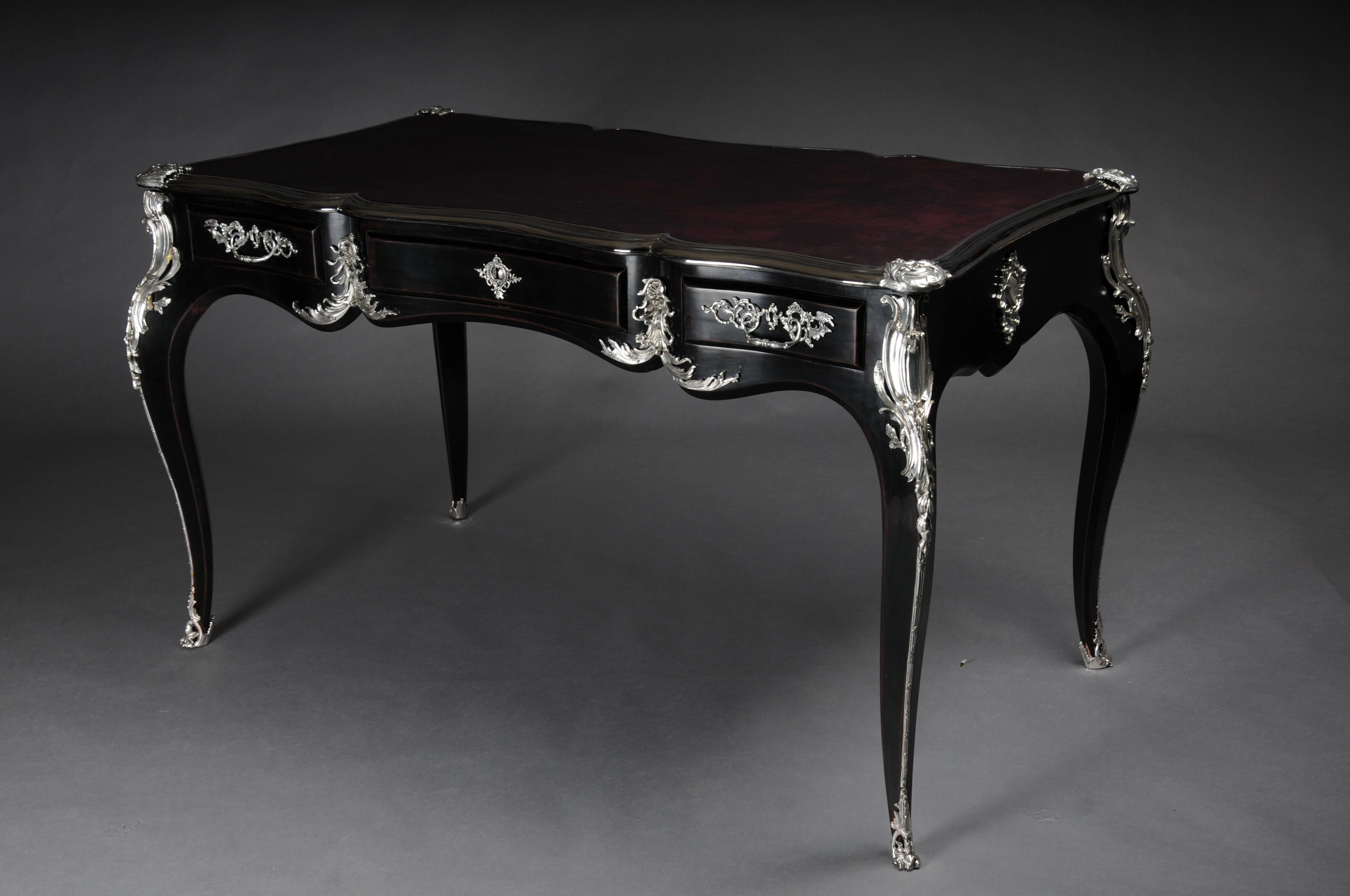 Scrivania di design / bureau plat in stile Luigi XV Piano Black con argento in vendita 4