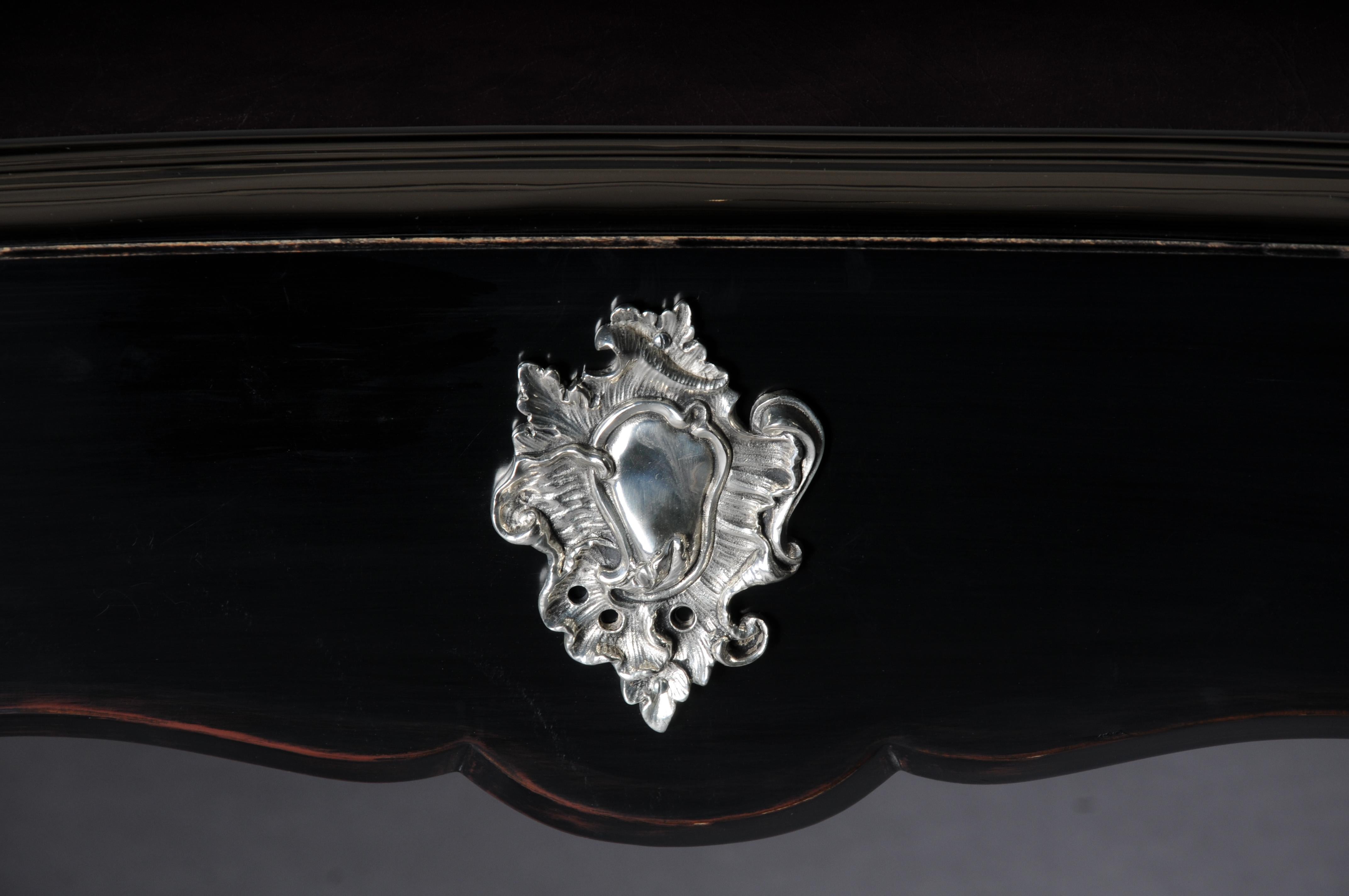 Scrivania di design / bureau plat in stile Luigi XV Piano Black con argento in vendita 10