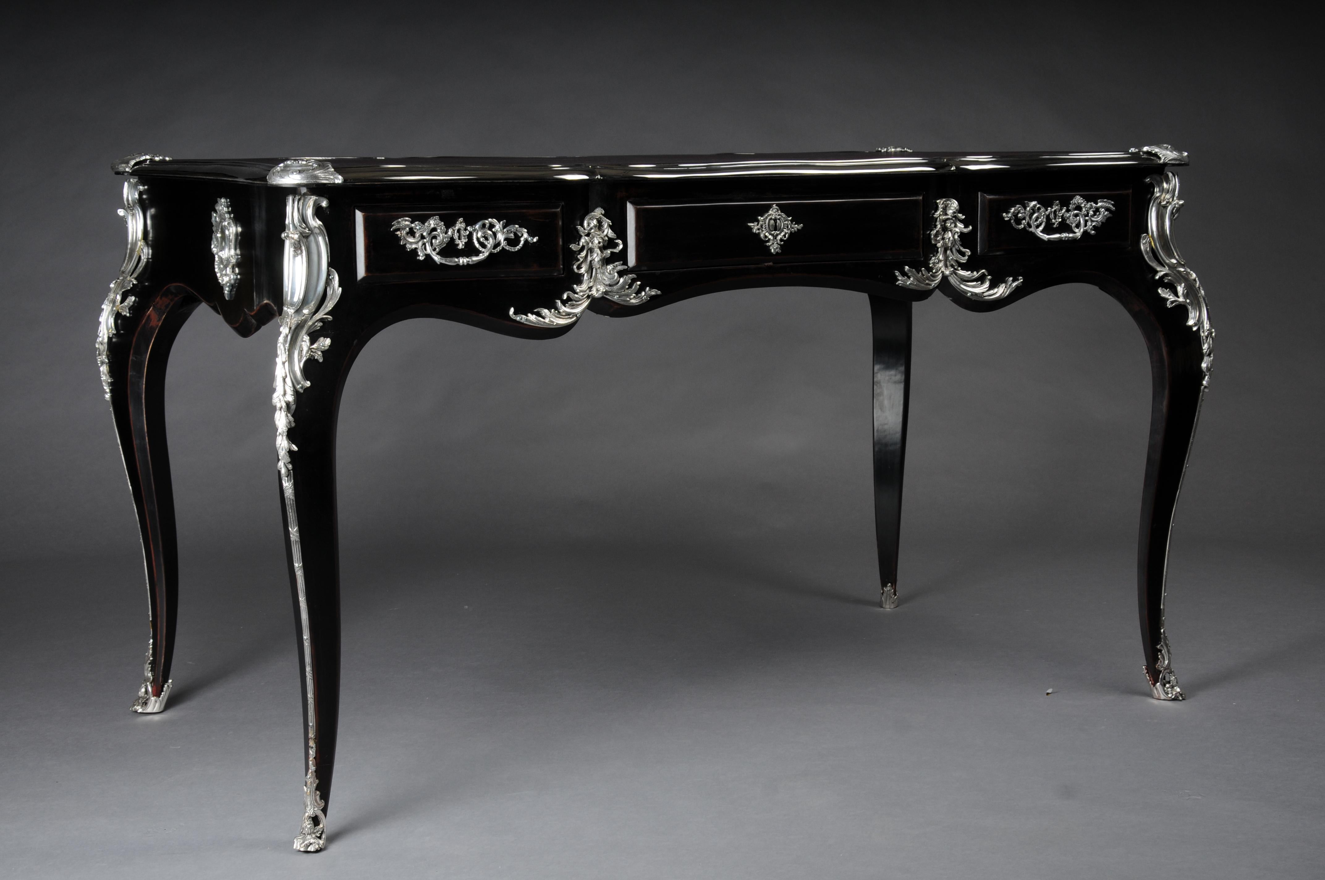 Francese Scrivania di design / bureau plat in stile Luigi XV Piano Black con argento in vendita