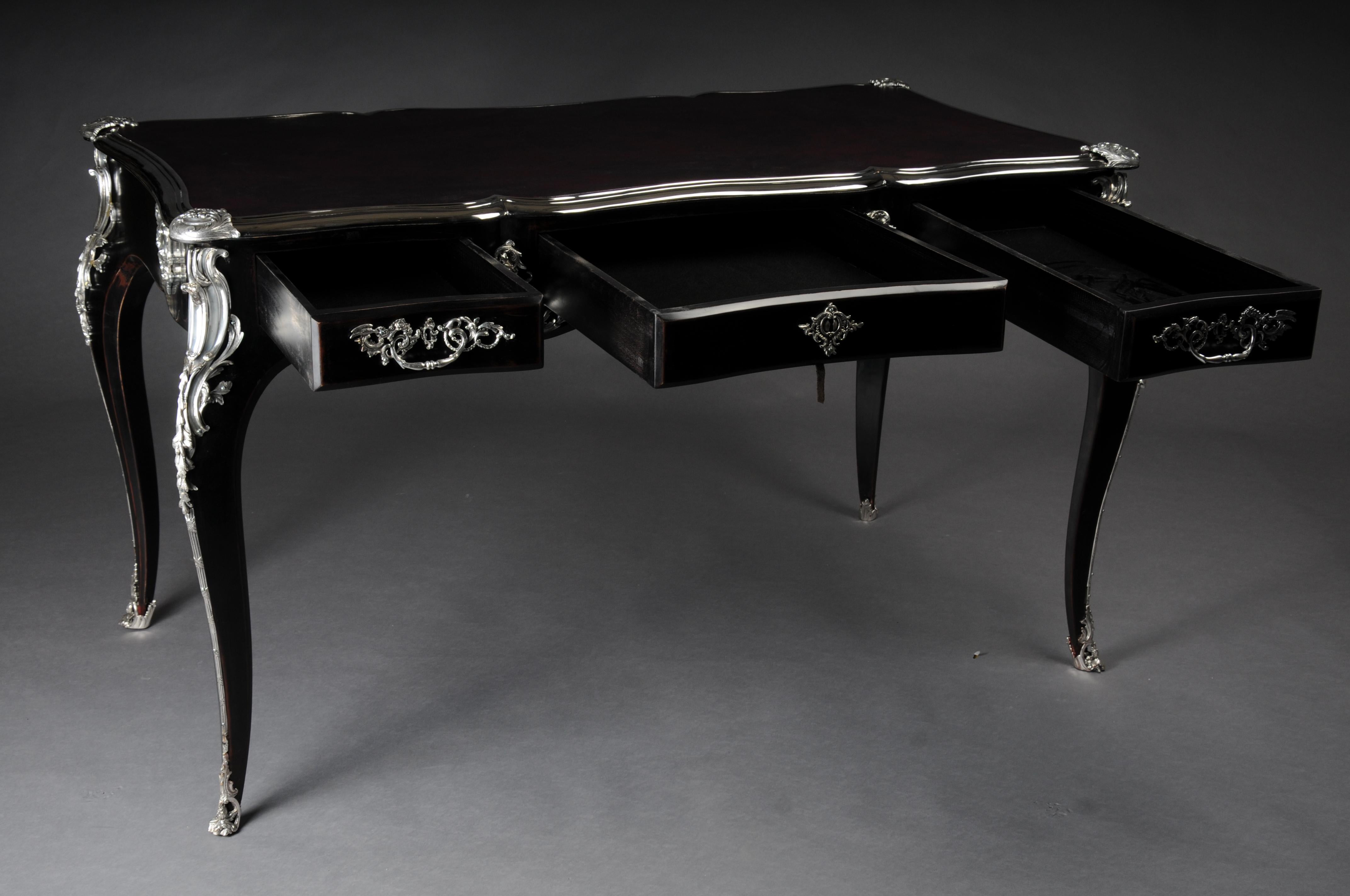 Scrivania di design / bureau plat in stile Luigi XV Piano Black con argento in vendita 1