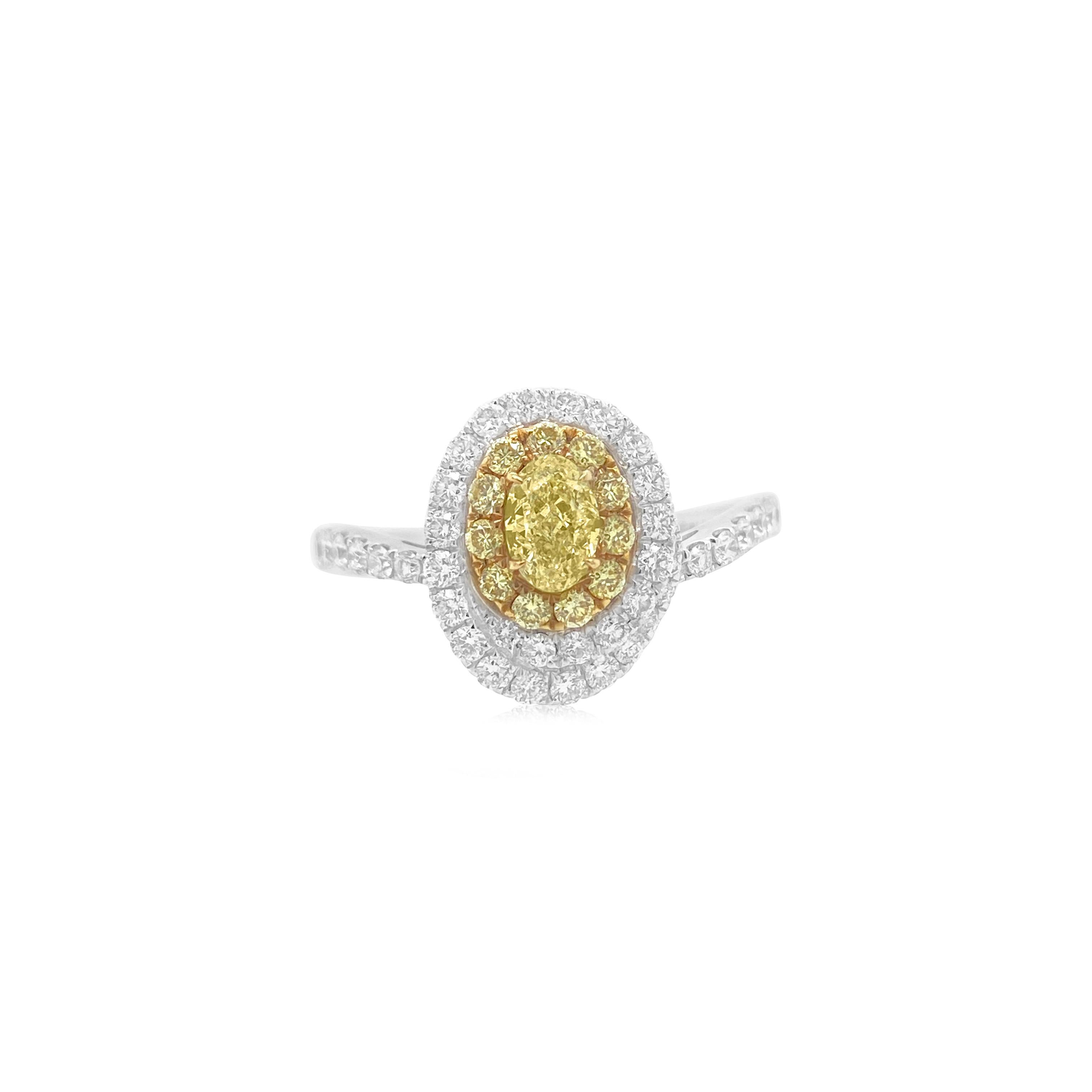 Designer-Verlobungsring in ovaler Form mit gelbem Diamant und weißem Diamant (Ovalschliff) im Angebot