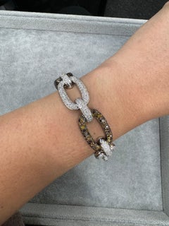 Designer Yeprem Diamond Champagne Link Bracelet 27.93 Carats 18 Karat White Gold