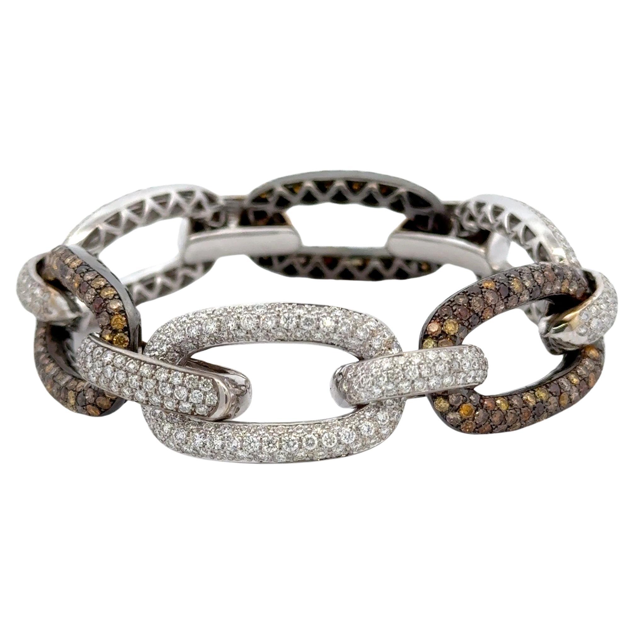 Contemporary Designer Yeprem Diamond Champagne Link Bracelet 27.93 Carats 18 Karat White Gold For Sale