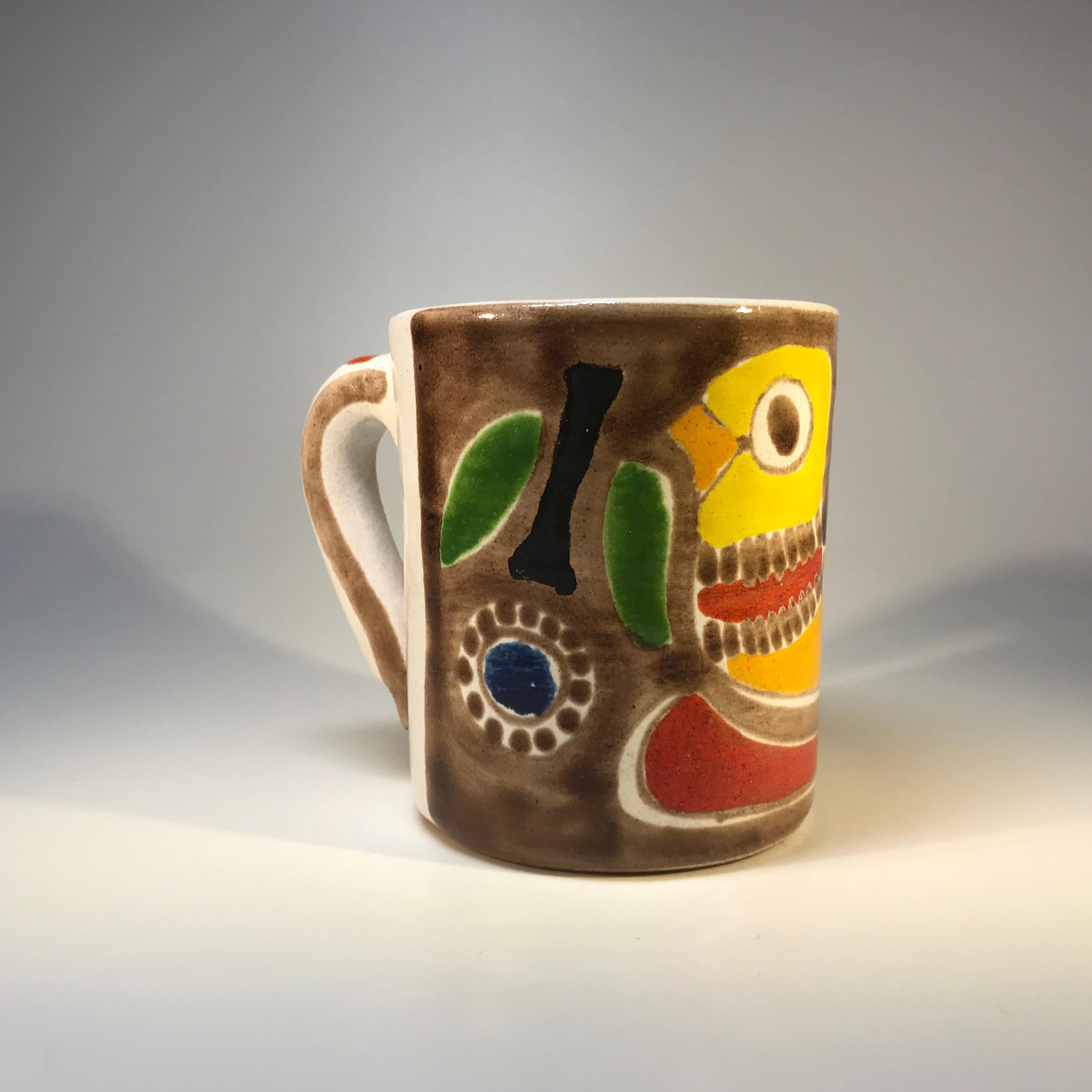 DeSimone of Italy, Hand Painted Chirpy Bird Ceramic Midcentury Coffee Mug, c1960 In Good Condition In Rothley, Leicestershire