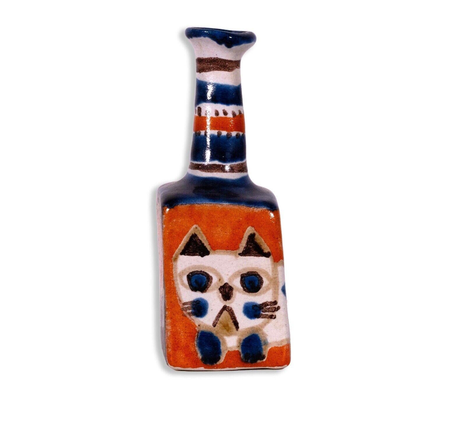 Desimonte Italy Signed Ceramic Cat Design Hand Painted Mid Century Modern Vase In Good Condition For Sale In Keego Harbor, MI