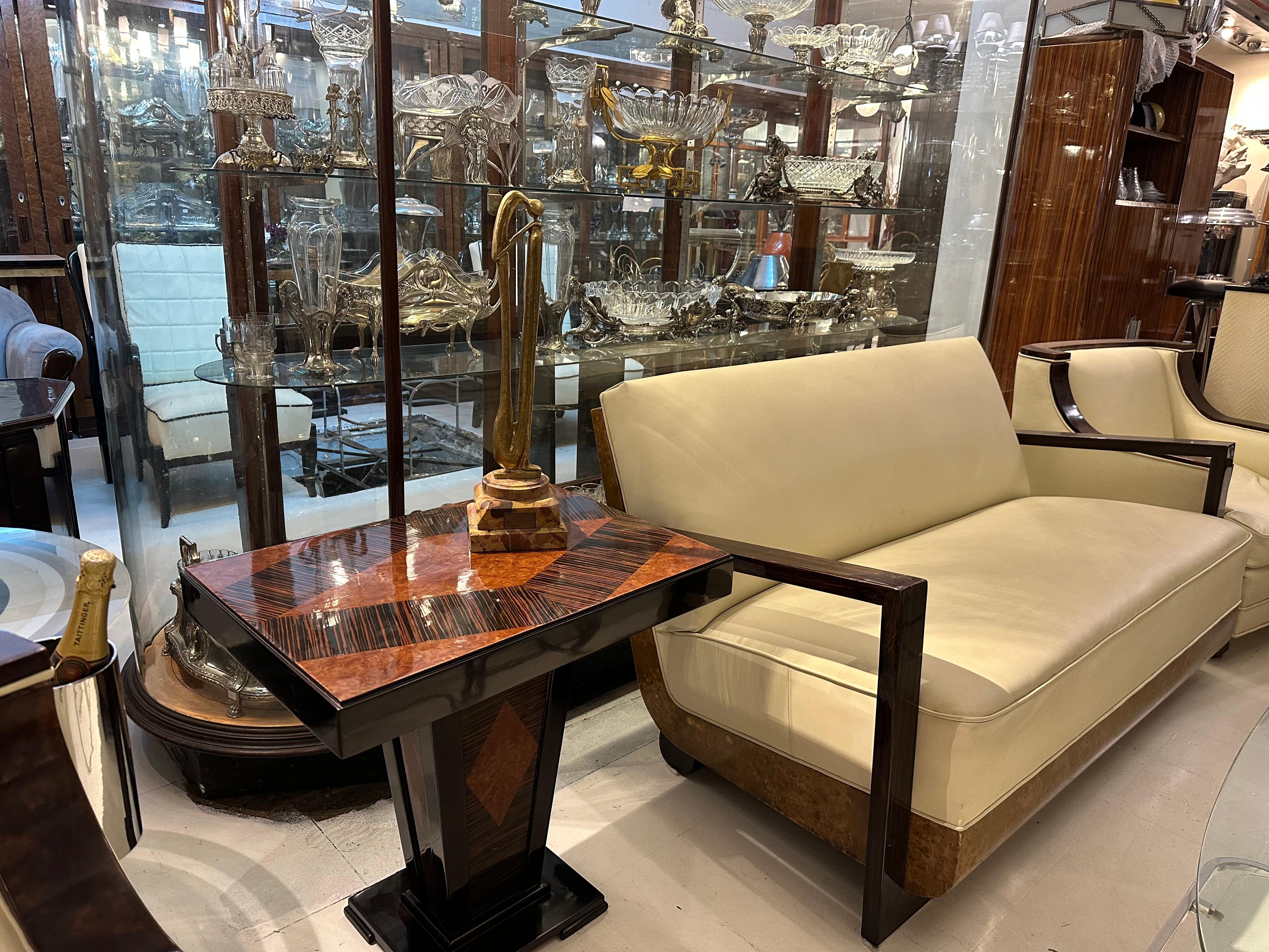 Design: Carlos de Lamota,  Materiali: Bronzo e marmo, Stile: Art Deco in vendita 7