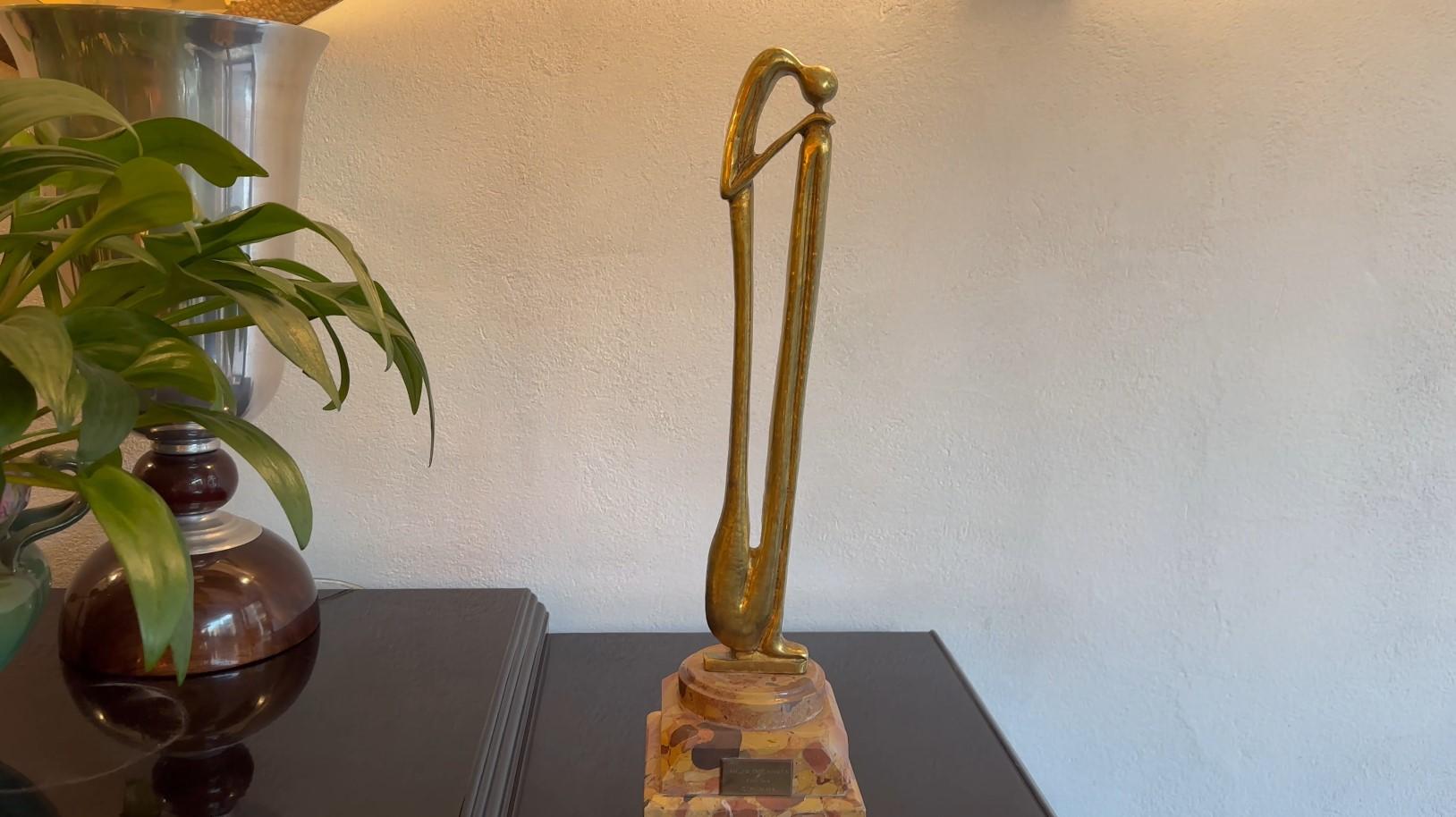 Design: Carlos de Lamota,  Materiali: Bronzo e marmo, Stile: Art Deco in vendita 2