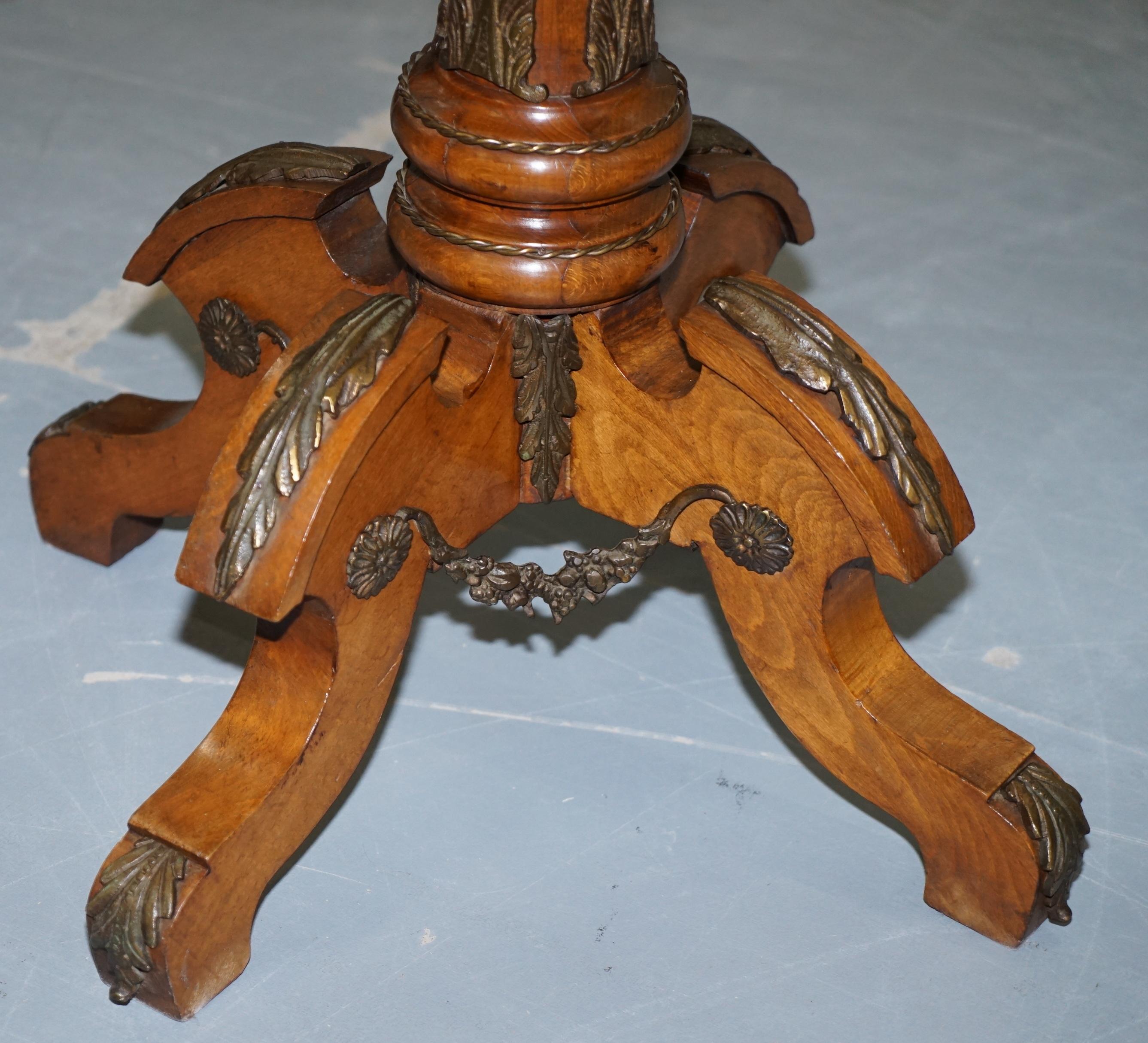 Desirable French Marquetry Inlaid Side End Lamp Wine Table with Ormolu Mounts For Sale 11