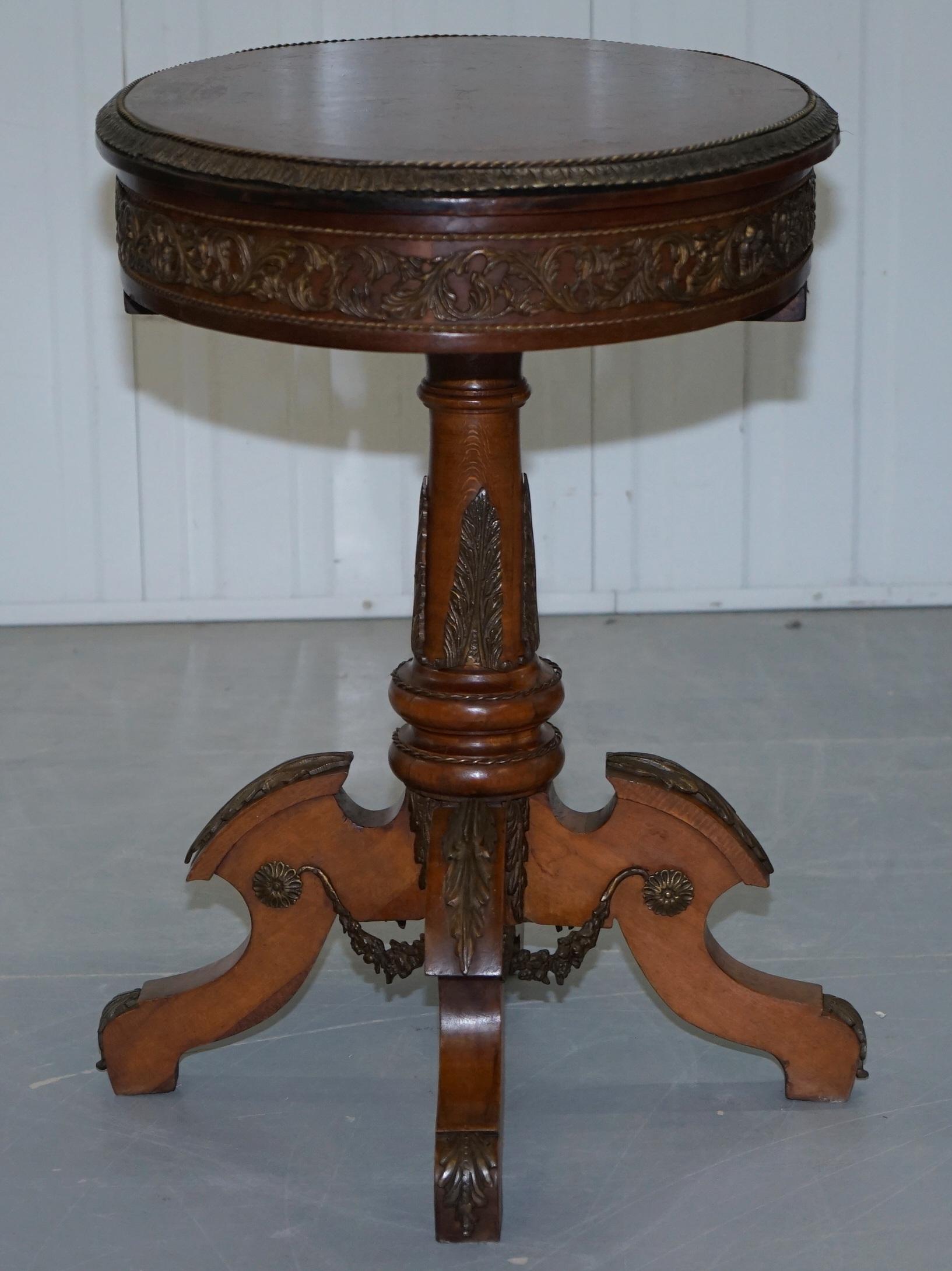 Desirable French Marquetry Inlaid Side End Lamp Wine Table with Ormolu Mounts For Sale 12