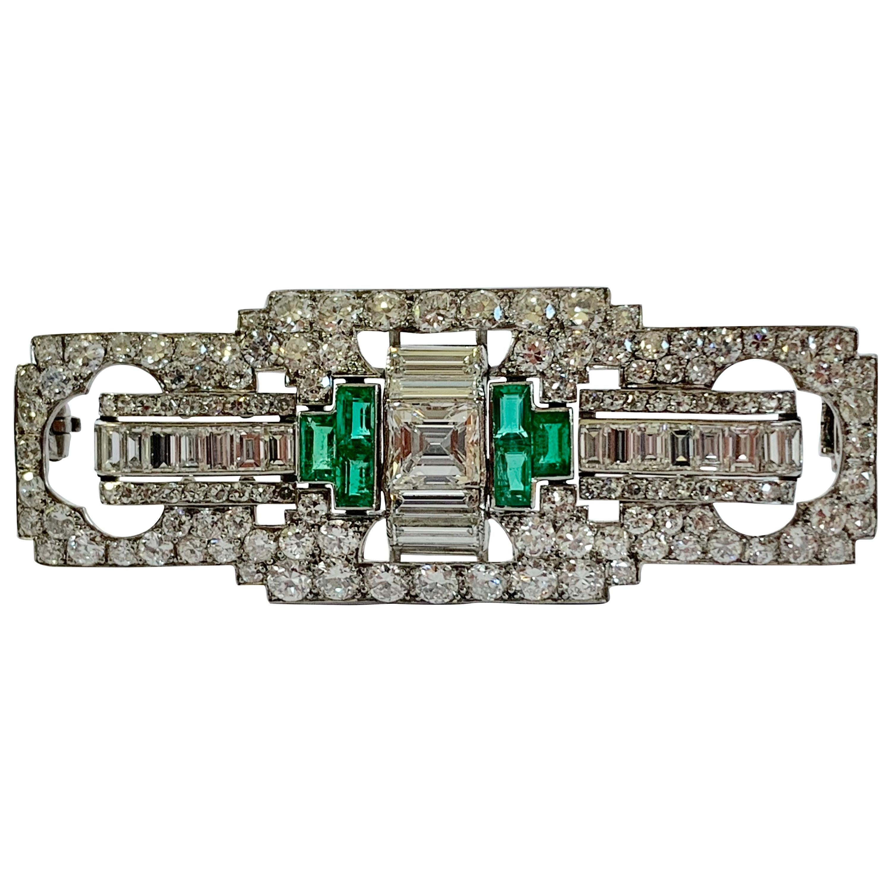 Desirable Platinum Art Déco Emerald and Diamond Plaque Brooch