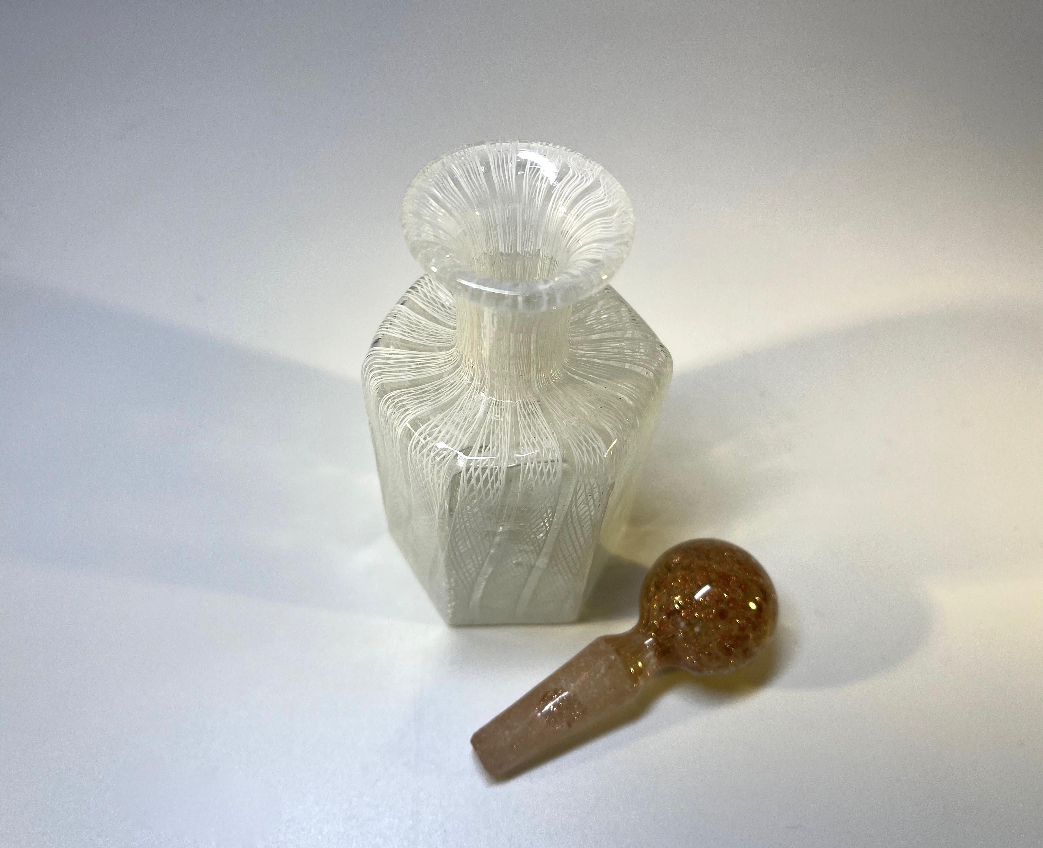 Desirably Shaped Latticino Venetian Glass Perfume Bottle with Aventurine Stopper In Good Condition In Rothley, Leicestershire