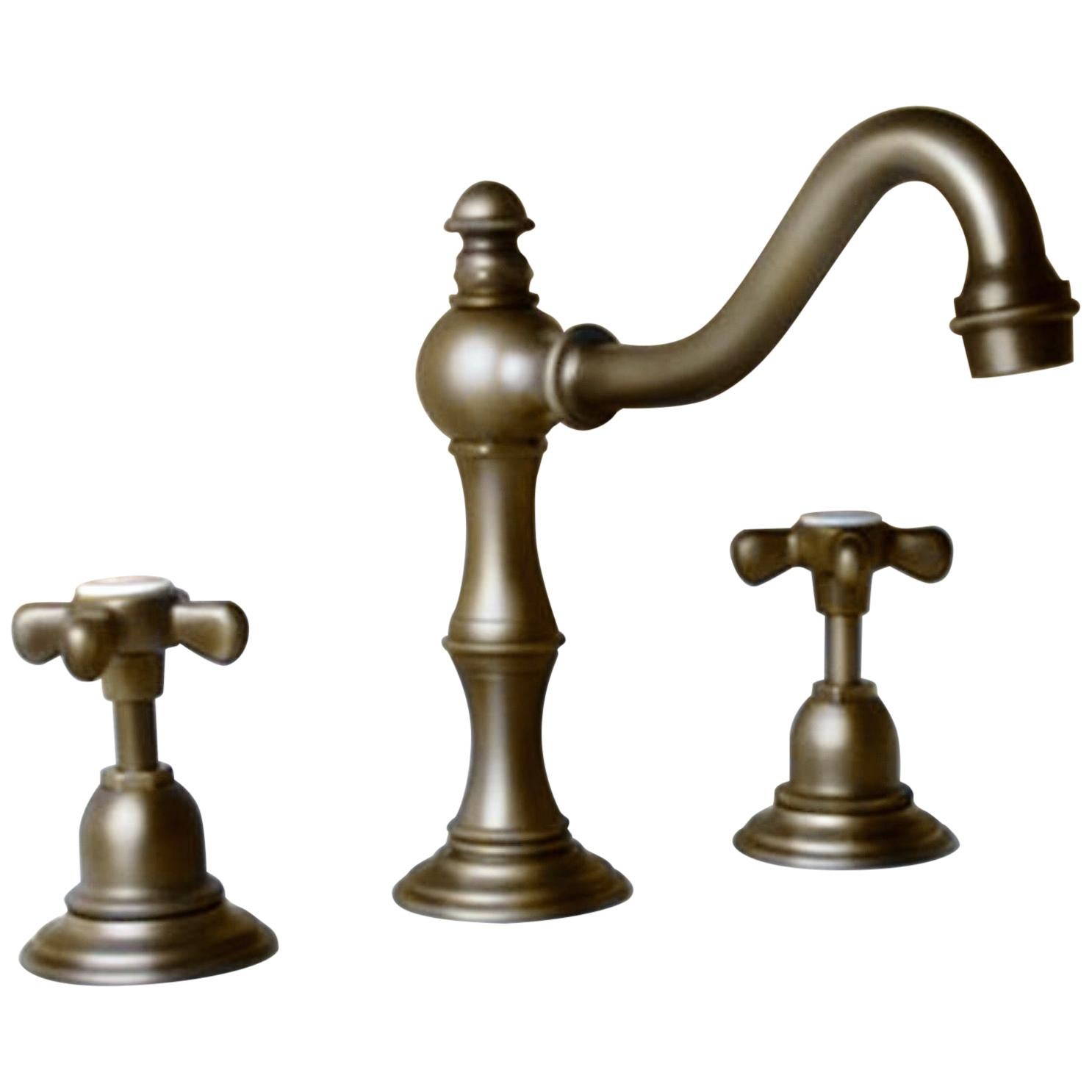 Desire Herbeau Lille France Royale Weathered Brass Widespread Lavatory Faucet  