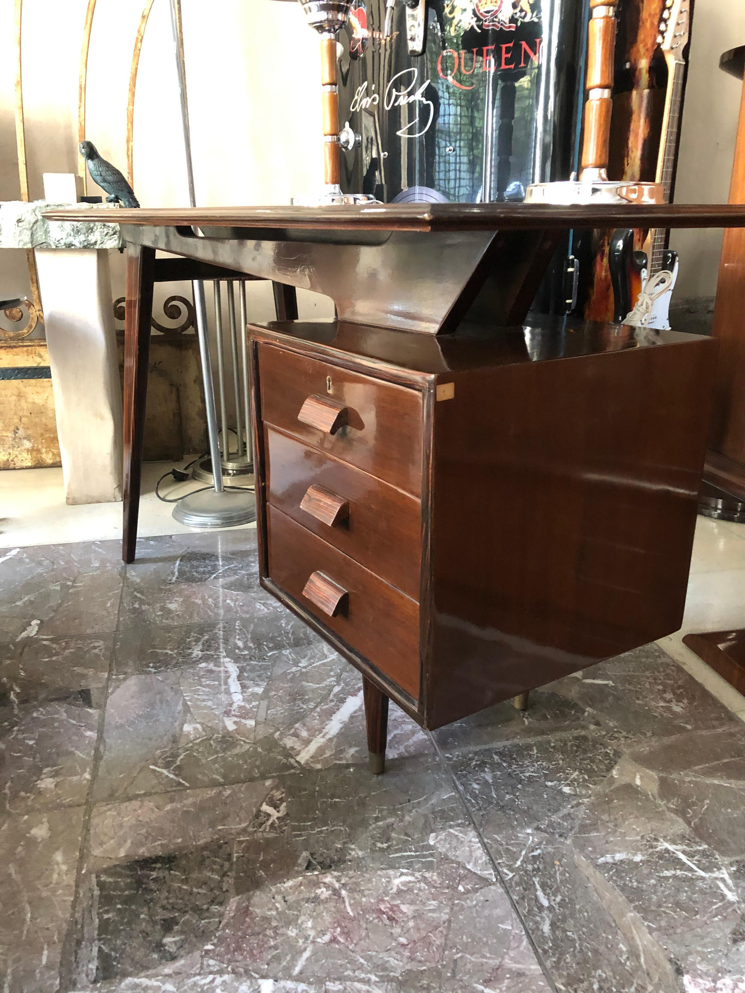 Scrivania, 1950, Materiali: Wood e bronzo, Made in France in vendita 13