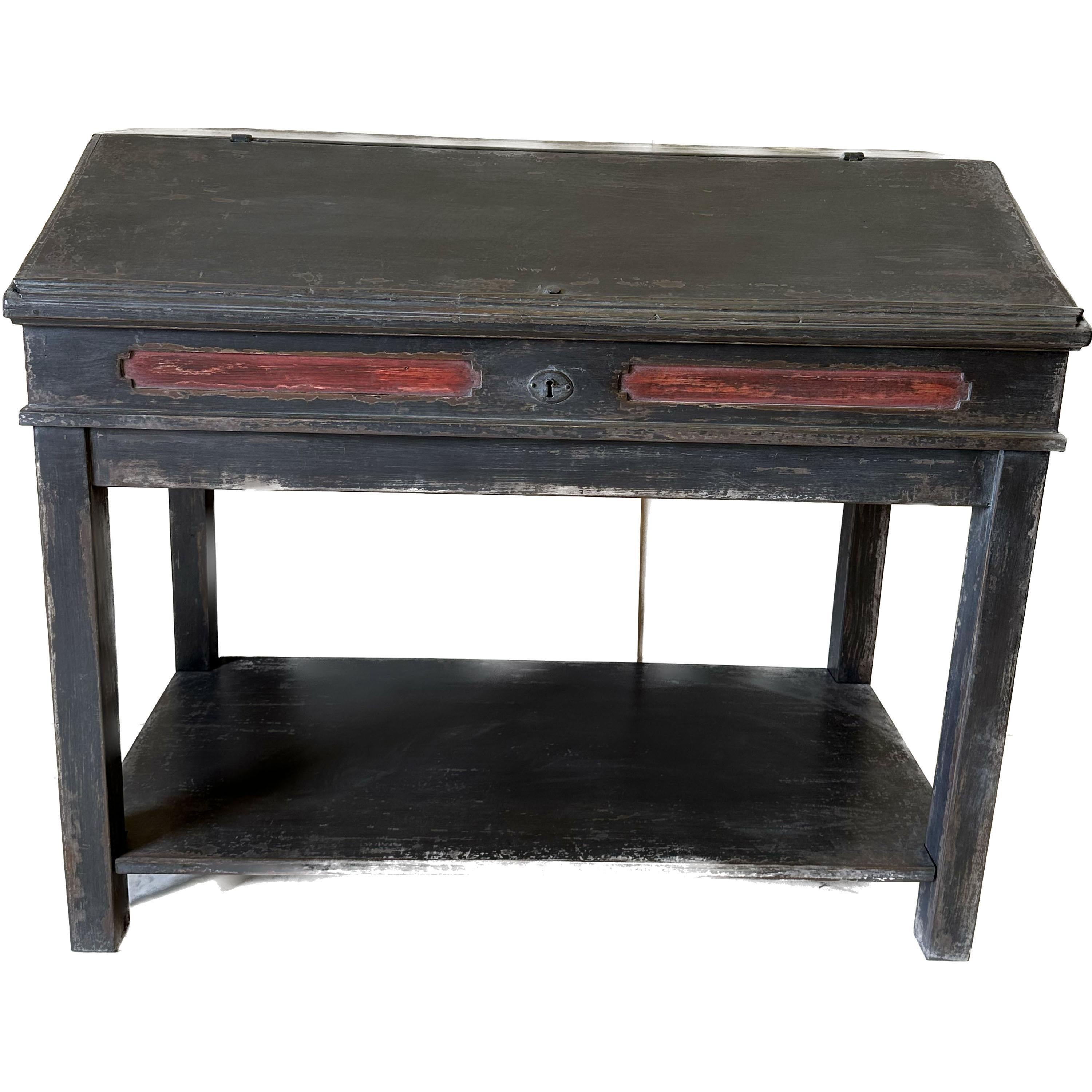 Schreibtisch im Leselaterne-Stil mit Scharnierdeckel, Grau und Rot, 19. Jahrhundert (Handbemalt) im Angebot
