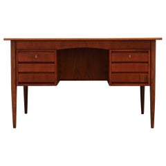 Desk 1960-1970 Danish Design Vintage Desk 1960-1970 Danish Design Vintage