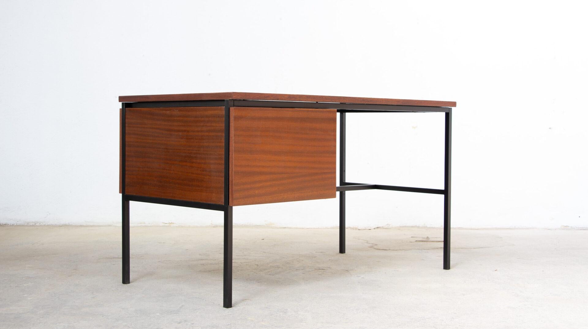 Scrivania 620 di Pierre Guariche ARP, anni '60 In condizioni ottime in vendita a LYON, FR