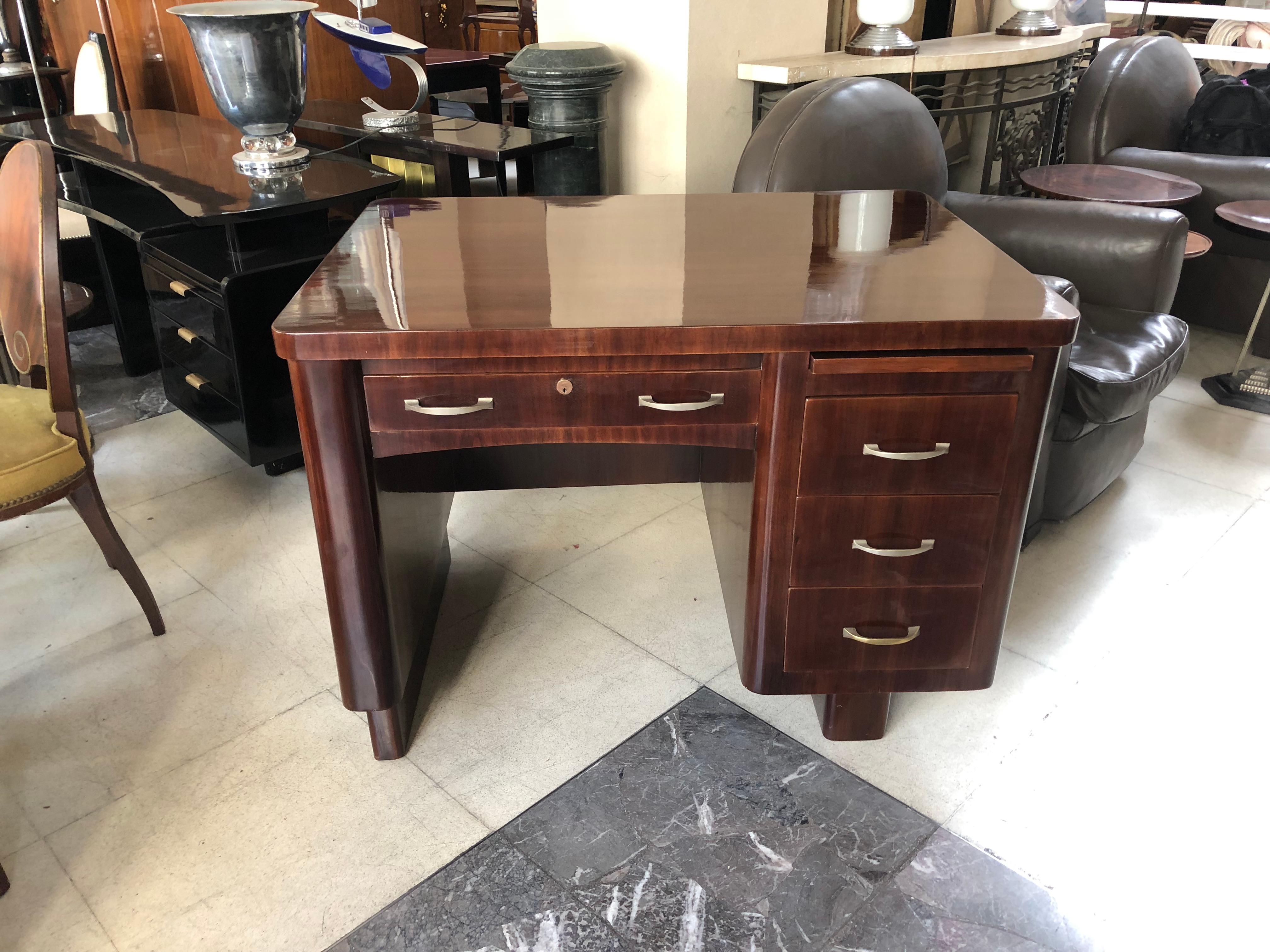 Desk Art Deco, 1940, Materials: Wood and Bronze, Made in France In Good Condition For Sale In Ciudad Autónoma Buenos Aires, C