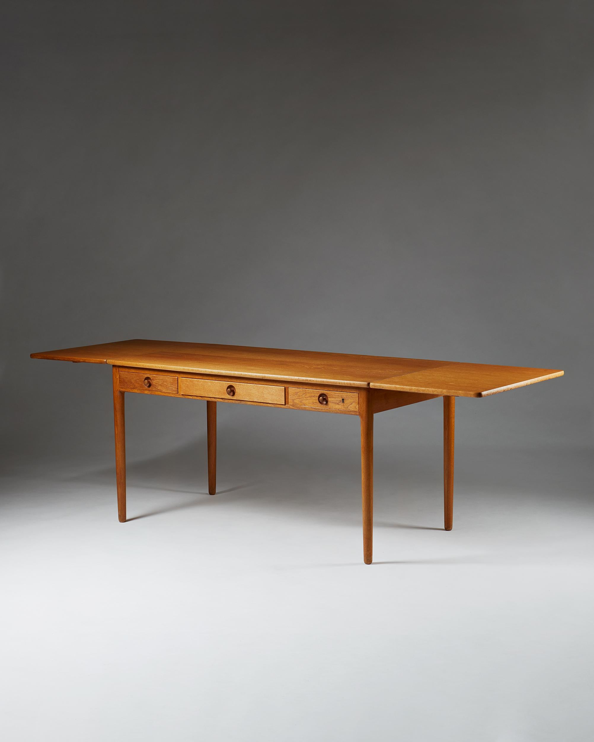 Mid-Century Modern Desk “AT 305” Designed by Hans J. Wegner for Andreas Tuck, Denmark, 1955 For Sale