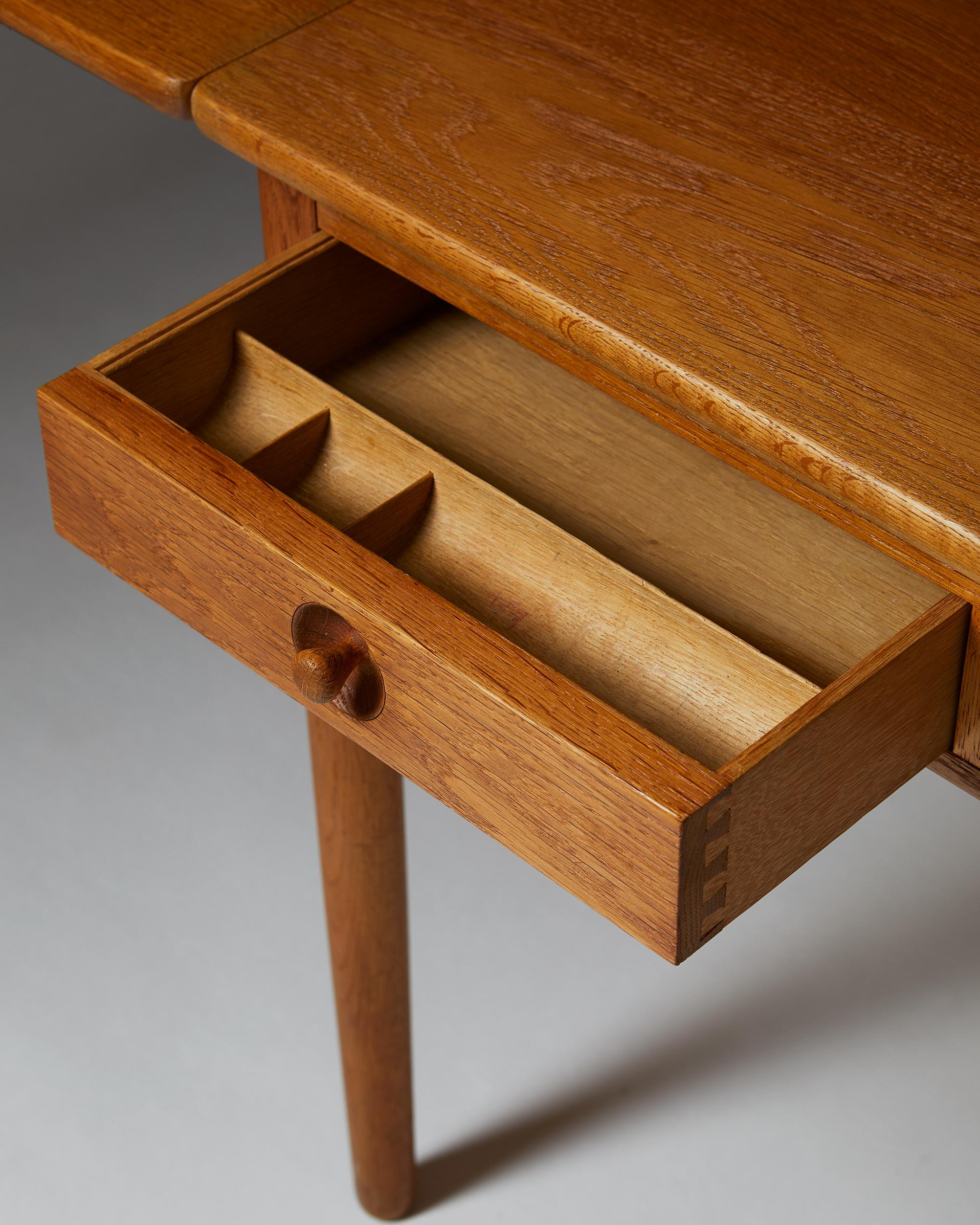 Desk “AT 305” Designed by Hans J. Wegner for Andreas Tuck, Denmark, 1955 For Sale 1