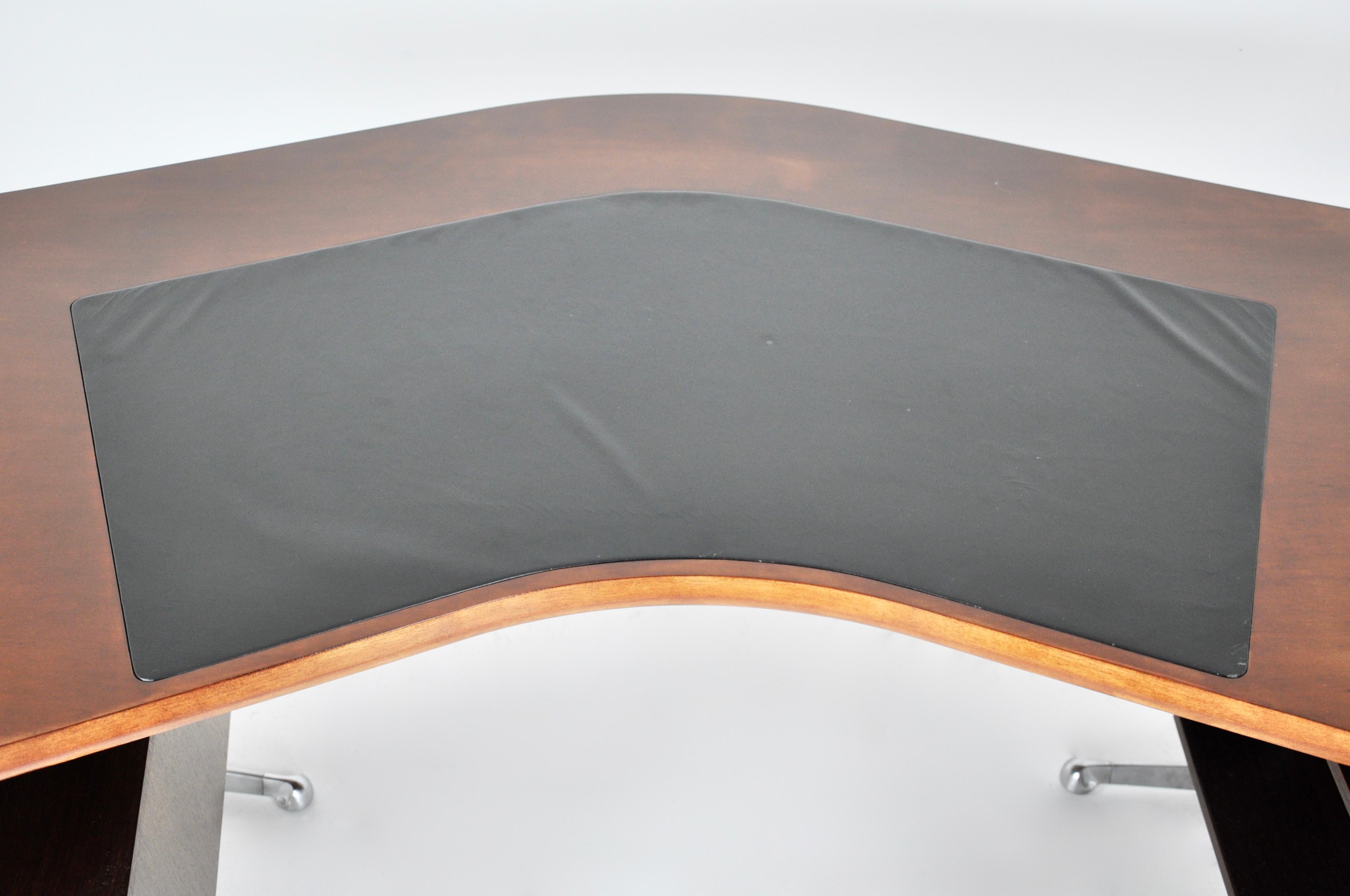 Desk Boomerang by Osvaldo Borsani for Tecno, 1960s 5
