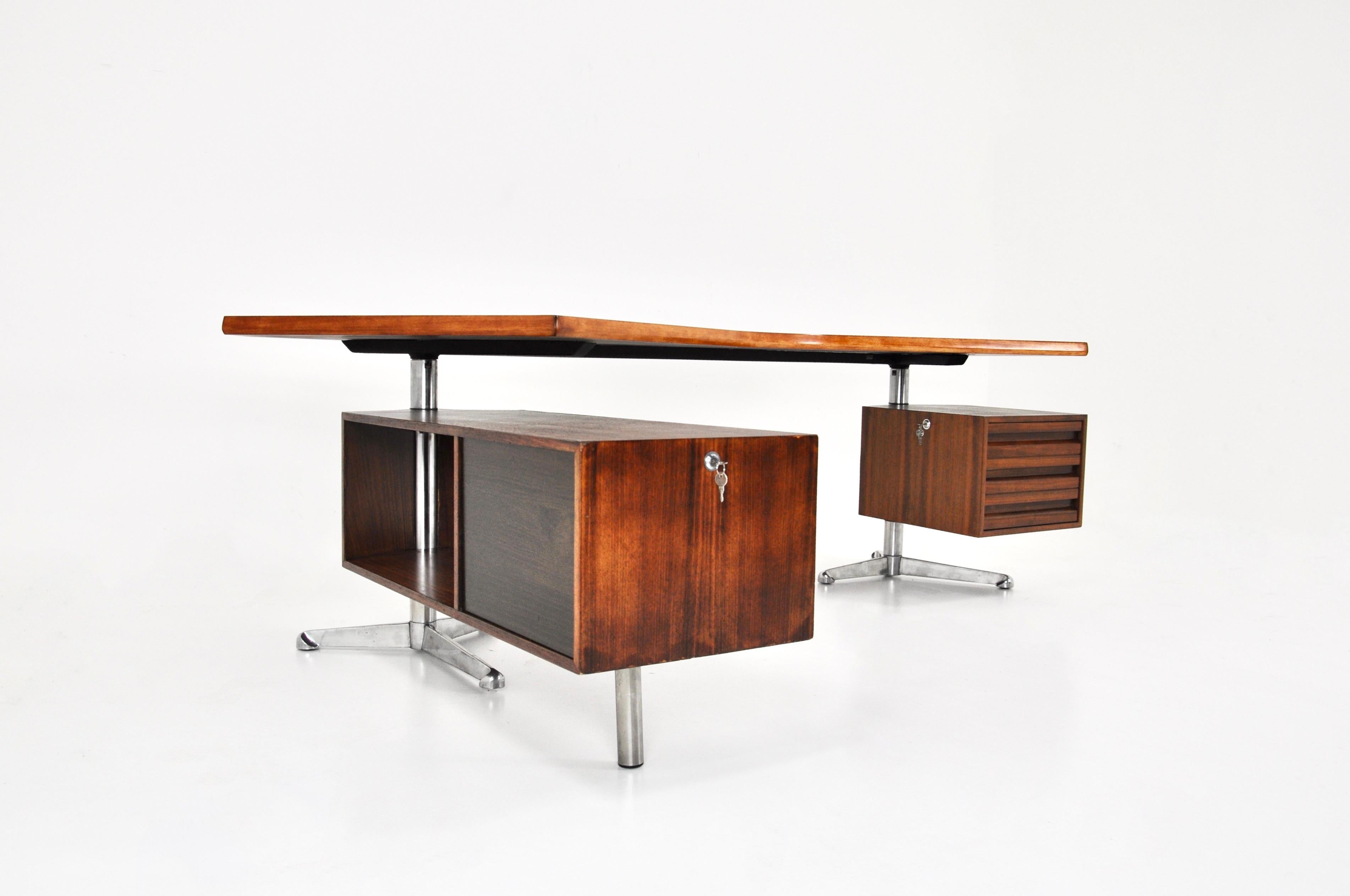 Desk Boomerang by Osvaldo Borsani for Tecno, 1960s In Good Condition In bruxelles, BE
