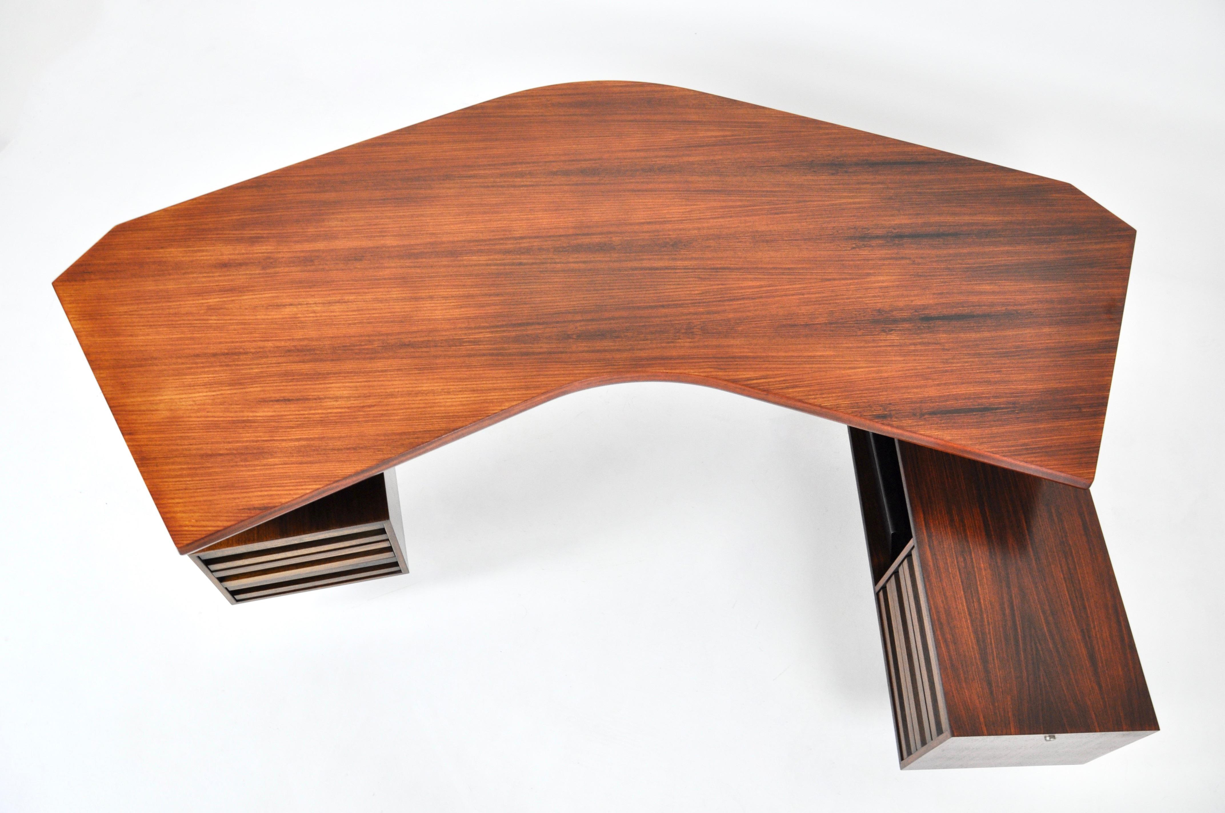 Desk Boomerang by Osvaldo Borsani for Tecno, 1960s In Good Condition In bruxelles, BE