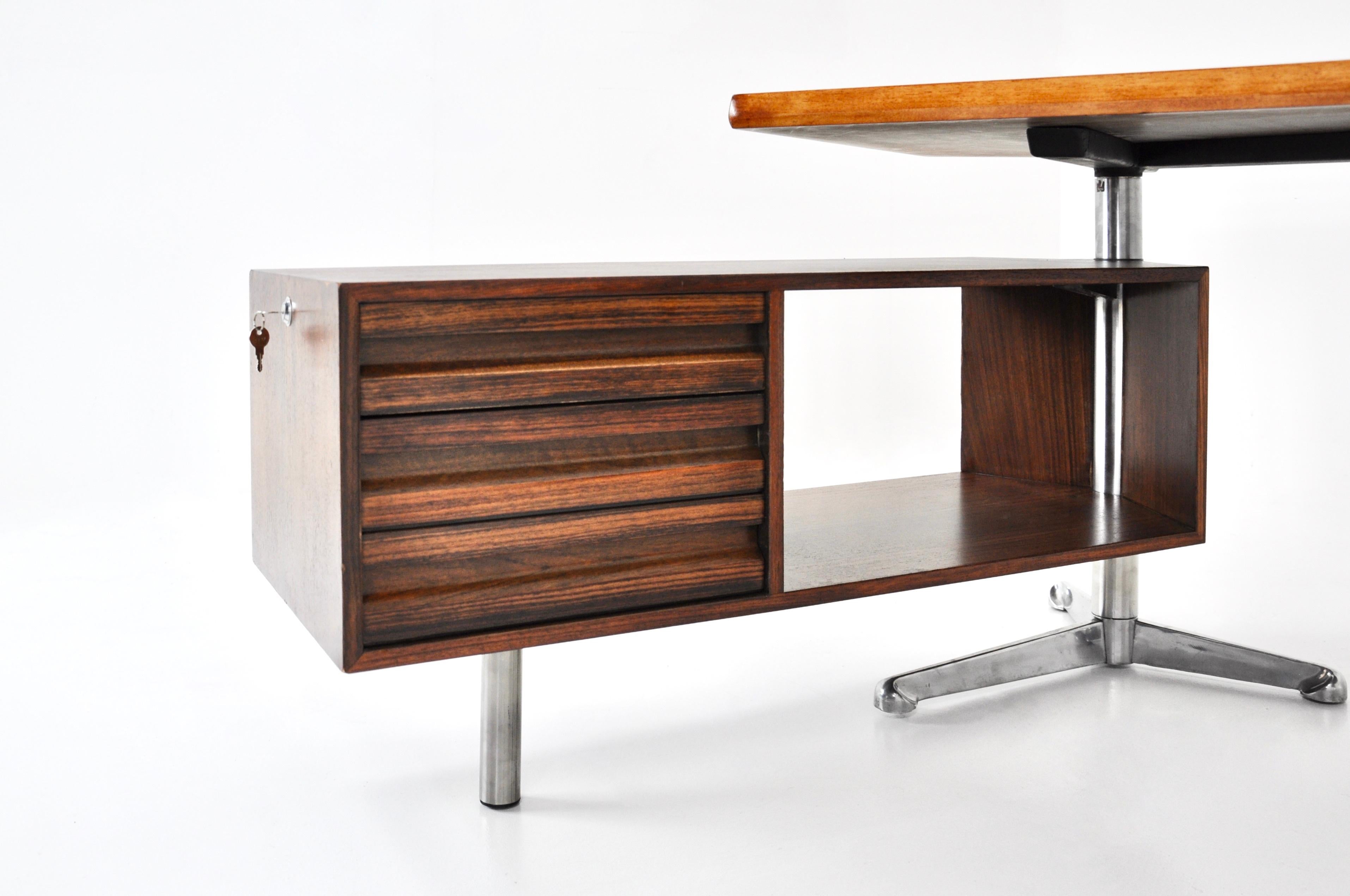 Desk Boomerang by Osvaldo Borsani for Tecno, 1960s 2
