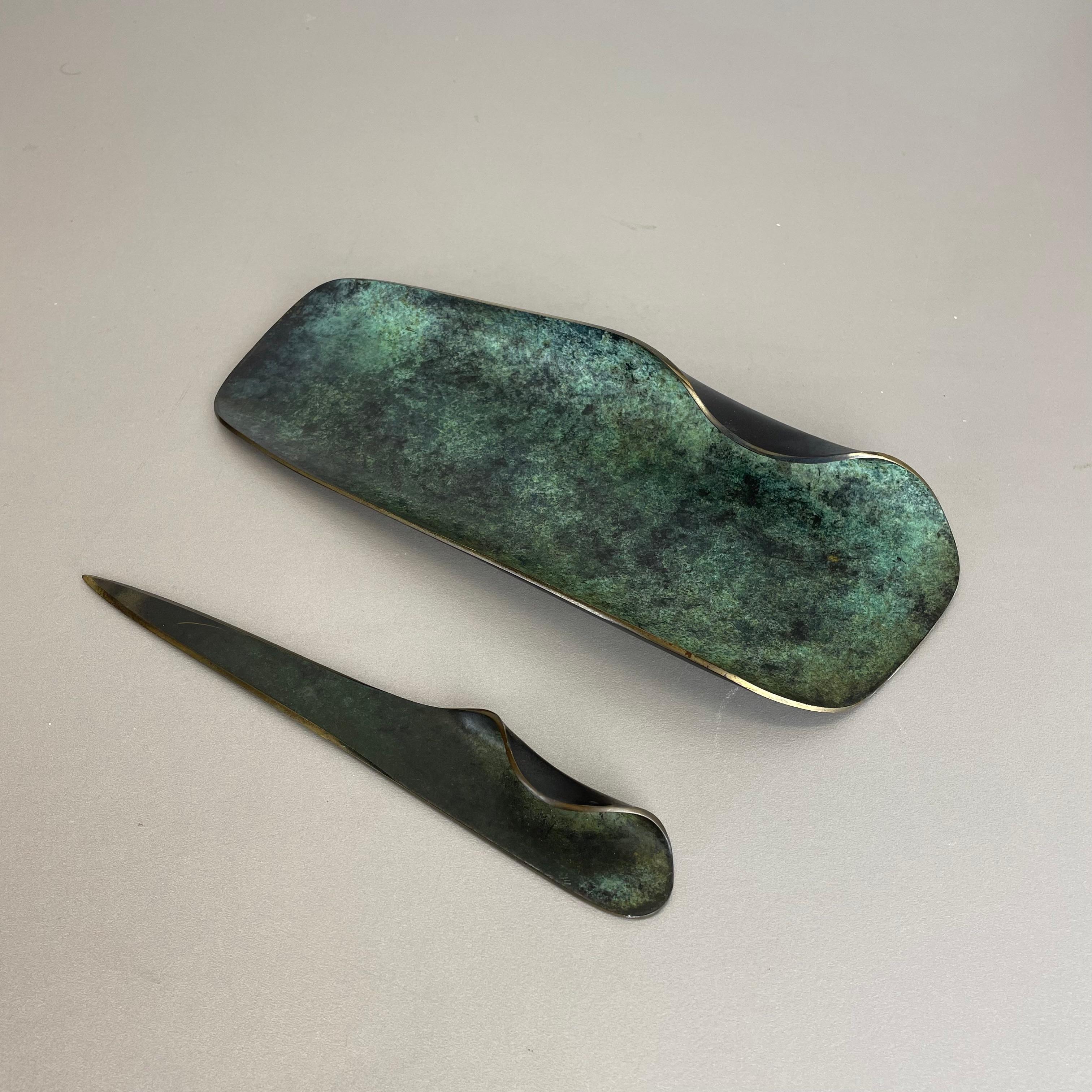 Schreibtisch Messing Muschelschale und Brieföffner Auböck Hagenauer Ära, Deutschland, 1950er Jahre (Moderne der Mitte des Jahrhunderts) im Angebot