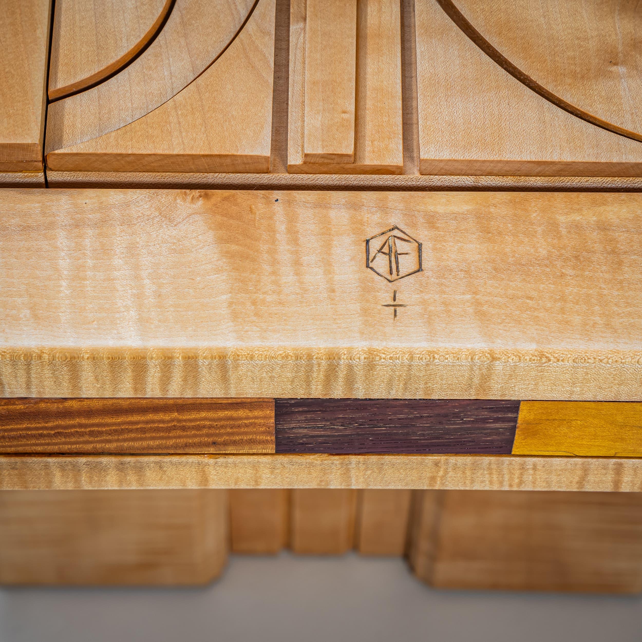 Schreibtisch von Alain François, Frankreich im Zustand „Gut“ im Angebot in New York, NY