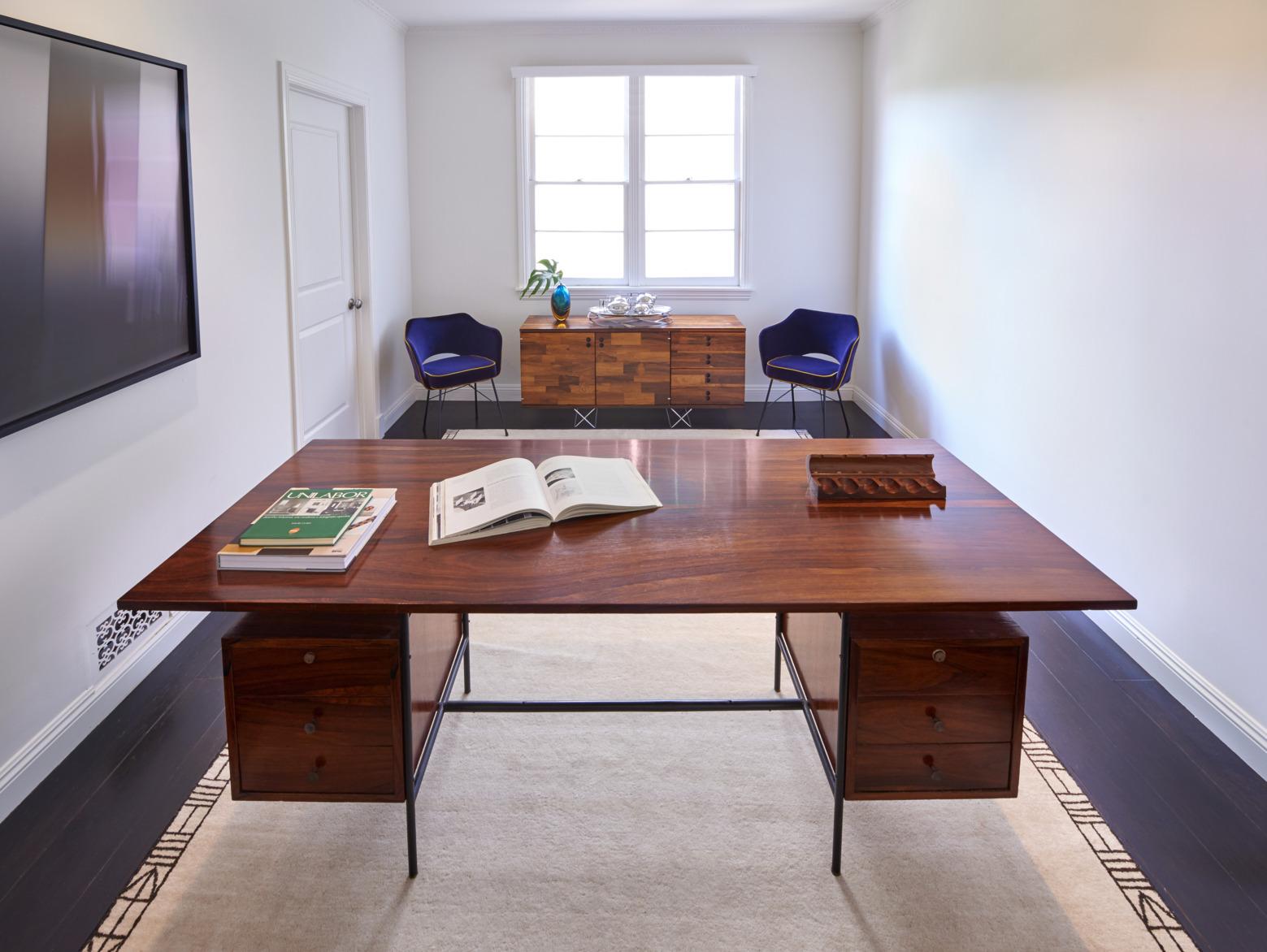 Bureau par Anonymous, Brésilien moderne du milieu du siècle, années 1950 en vente 4