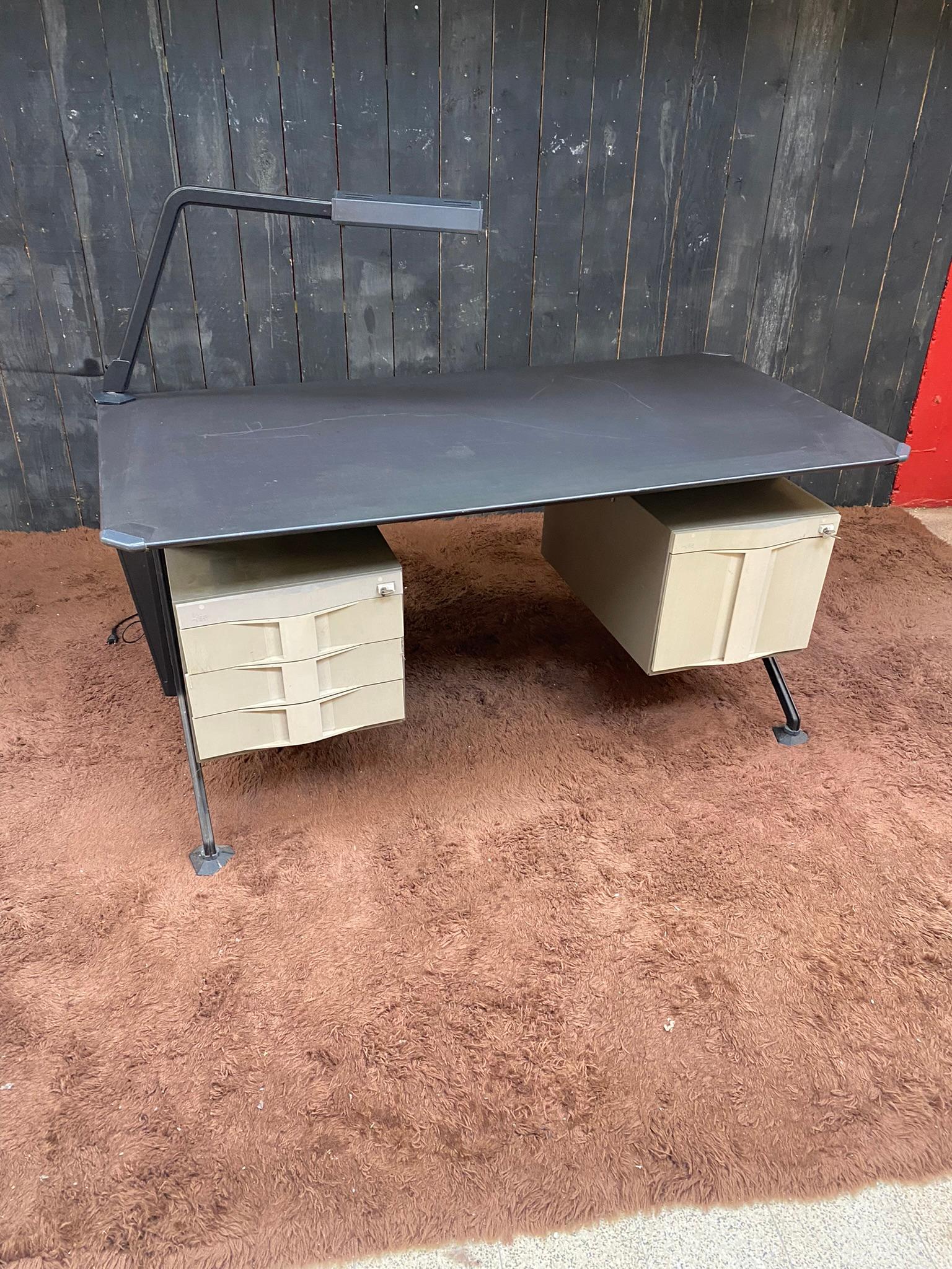 Italian Desk by BBPR for Olivetti Synthesis, circa 1960 For Sale