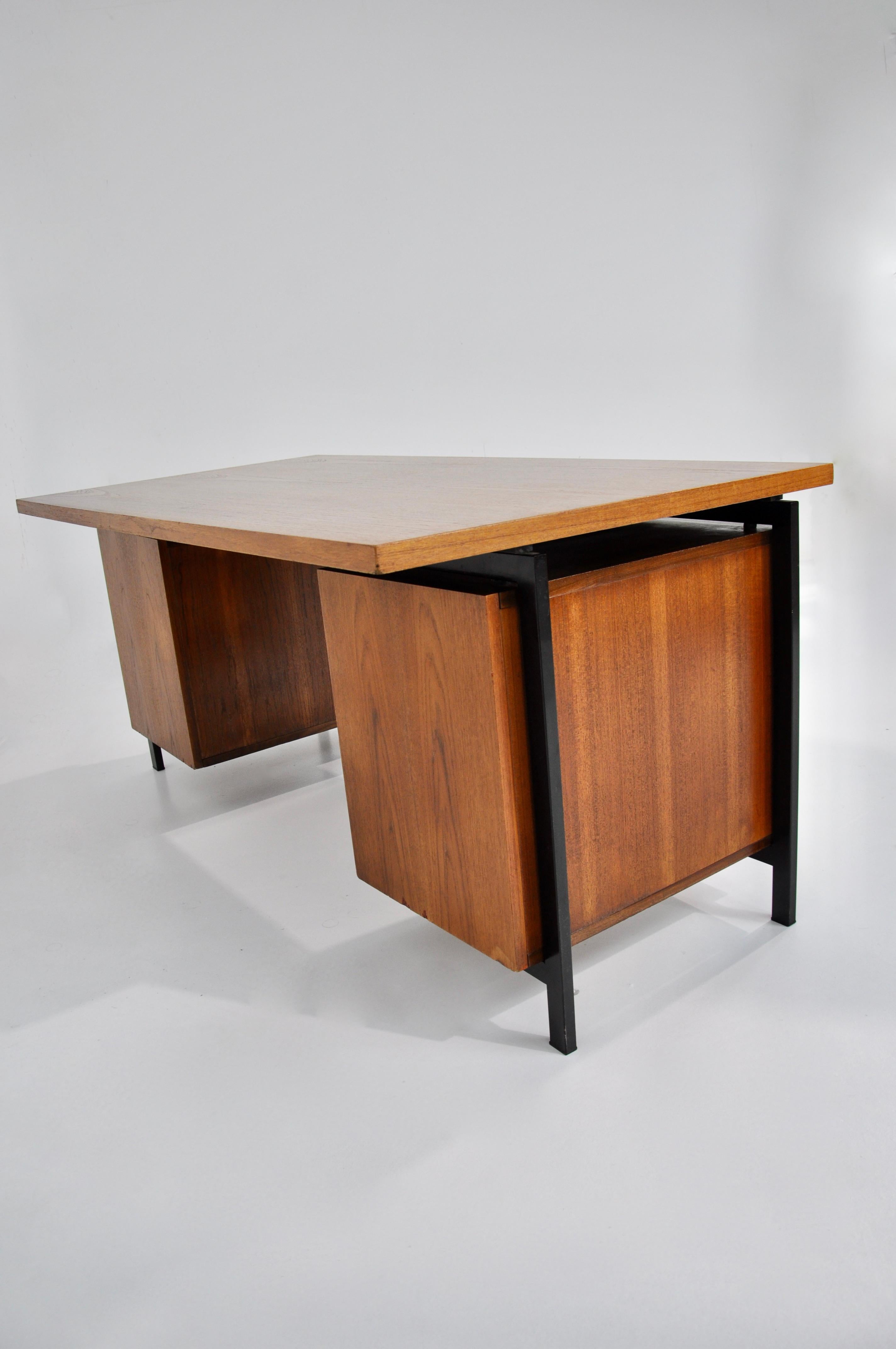 Schreibtisch von Cees Braakman für Pastoe, 1960er Jahre im Angebot 1