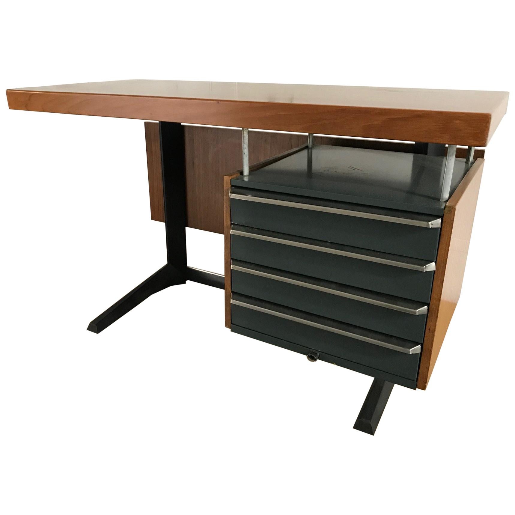 Desk by Daciano da COSTA for Metalurgica da Longra For Sale