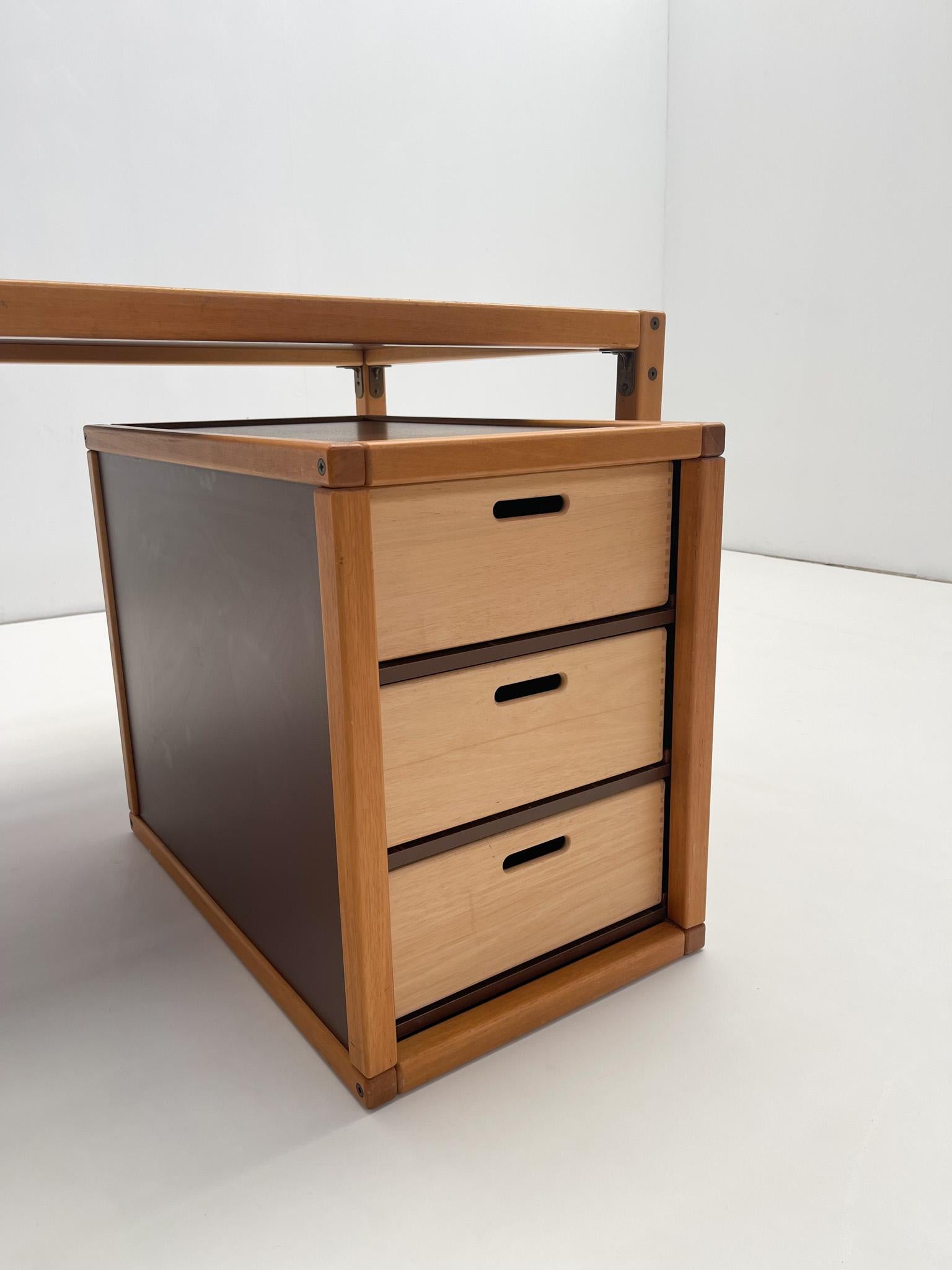 Schreibtisch von Elmar Flototto (Formica) im Angebot