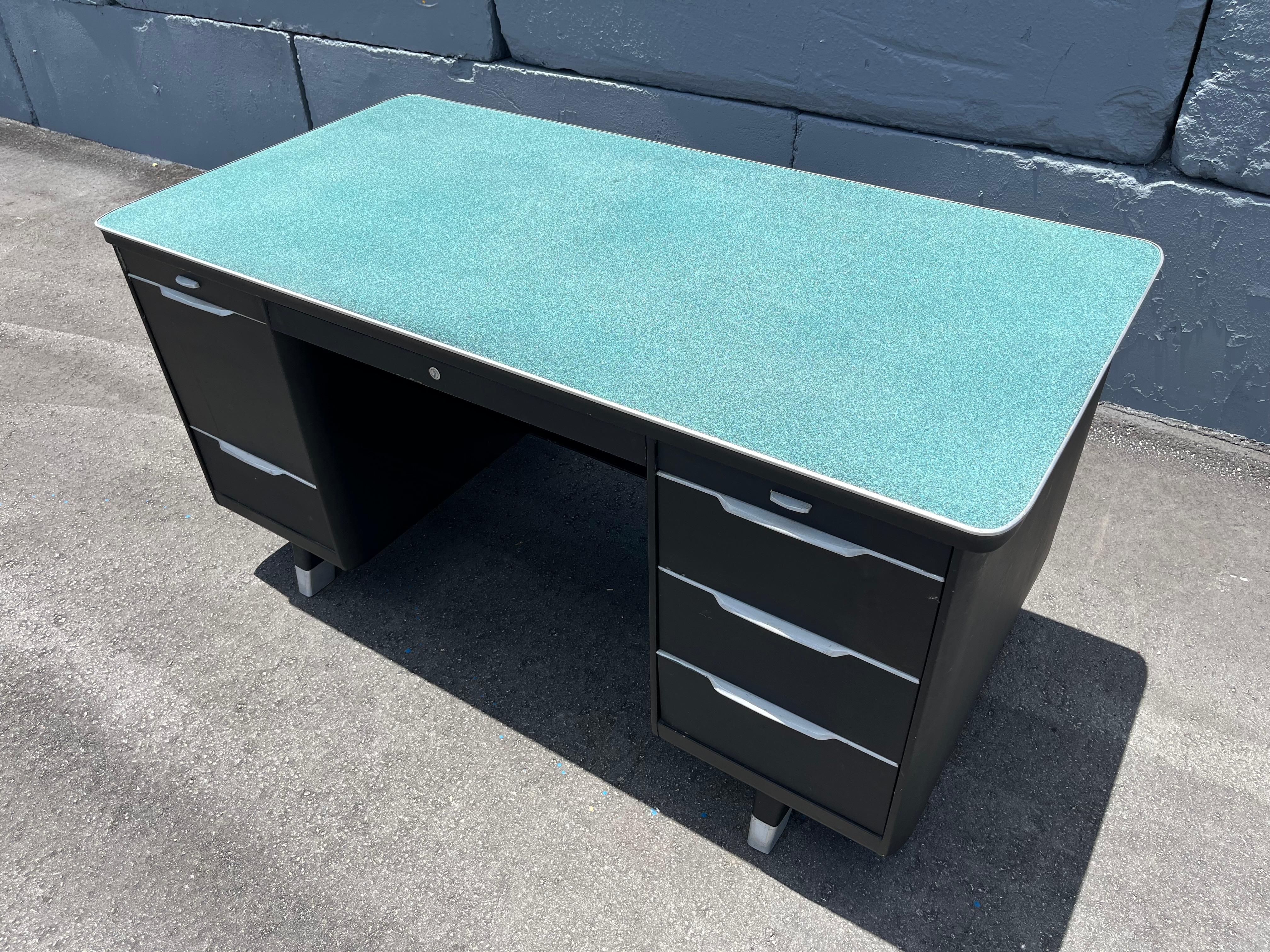 Desk by General Fireproofing GoodForm, Industrial In Good Condition For Sale In Miami, FL