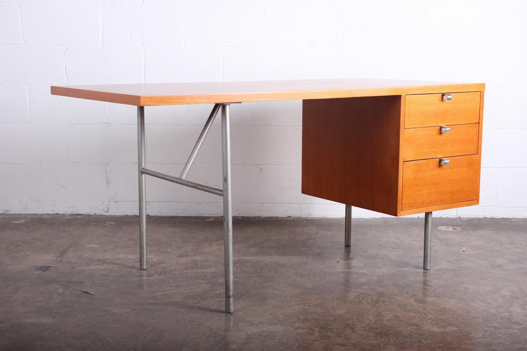 Desk by George Nelson for Herman Miller 2